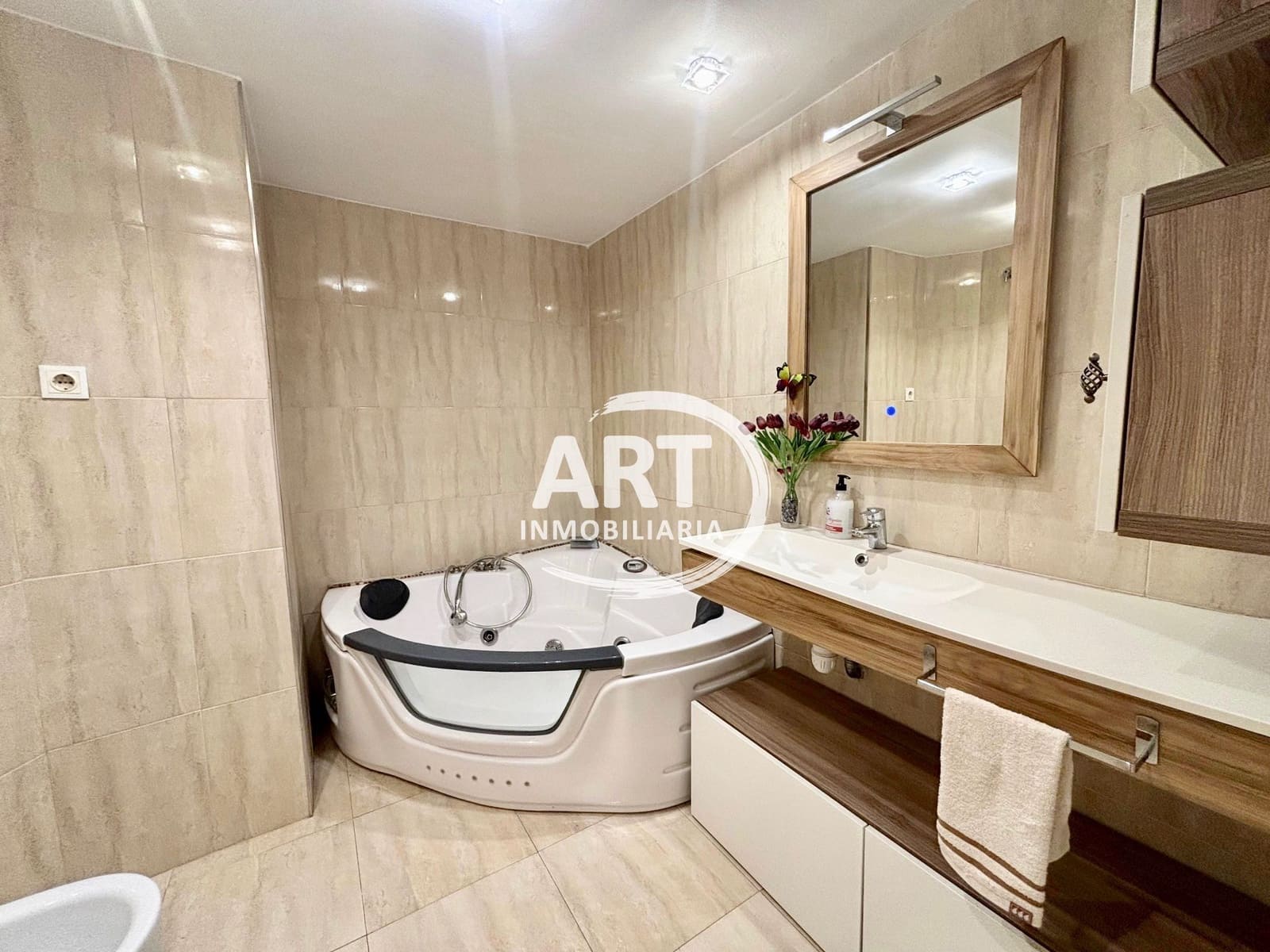 3 soveværelse Lejlighed til salg i Valencia by - € 380.000 (Ref: 9854888)