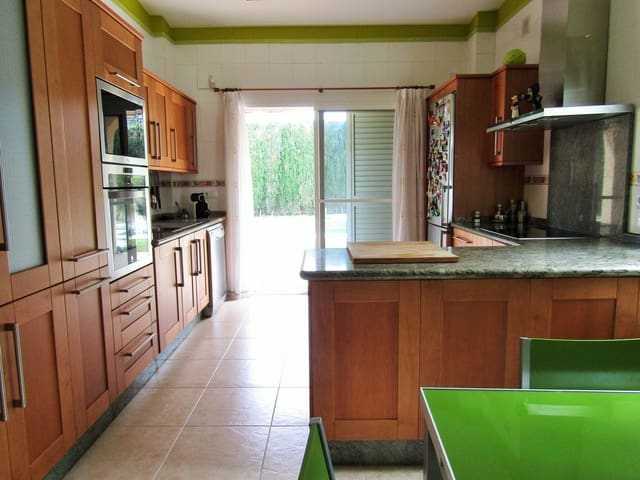 5 bedroom Villa for rent in San Antonio de Benagéber with pool garage - € 2,500 (Ref: 9856328)