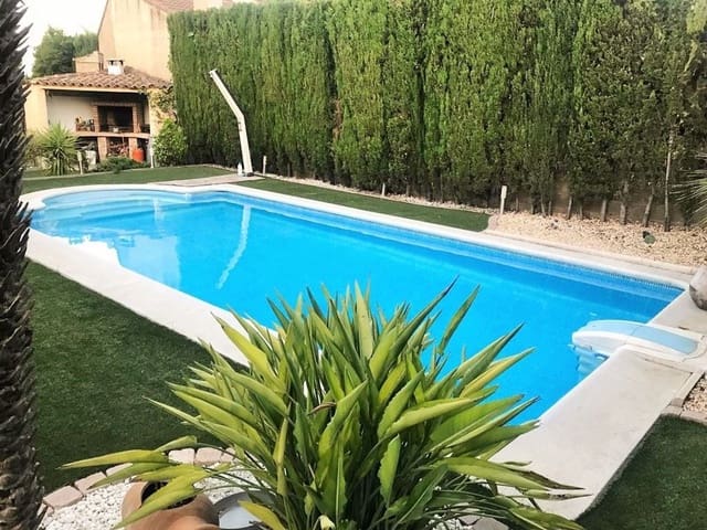 5 bedroom Villa for rent in San Antonio de Benagéber with pool garage - € 2,500 (Ref: 9856328)