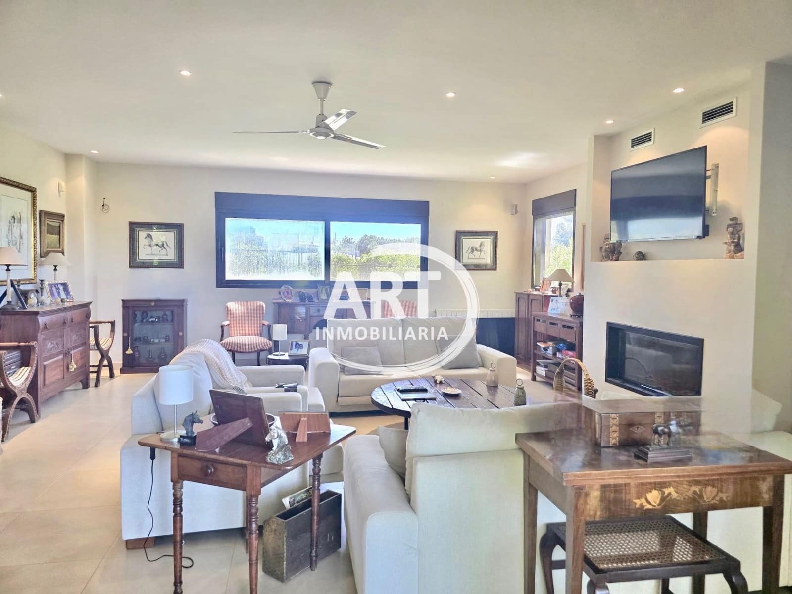 4 bedroom Villa for sale in Betera with pool garage - € 2,250,000 (Ref: 9864012)