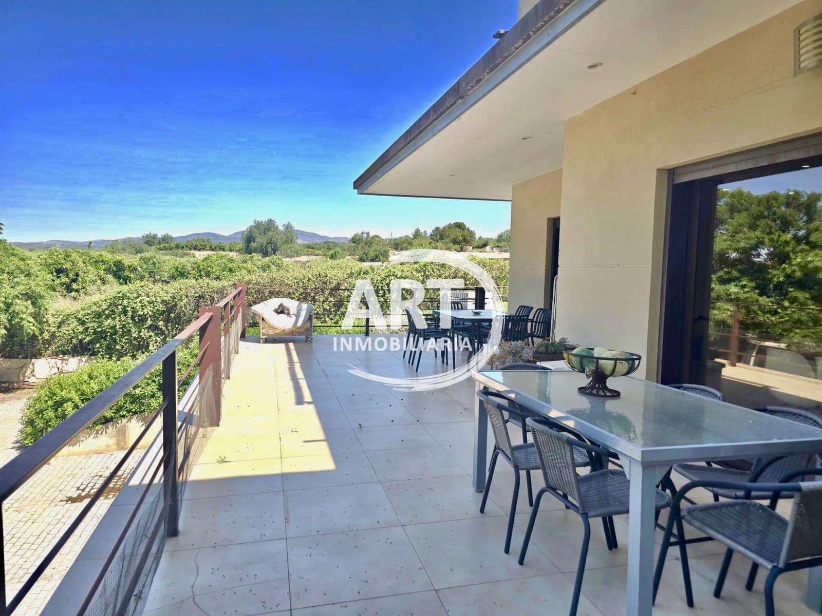 4 bedroom Villa for sale in Betera with pool garage - € 2,250,000 (Ref: 9864012)