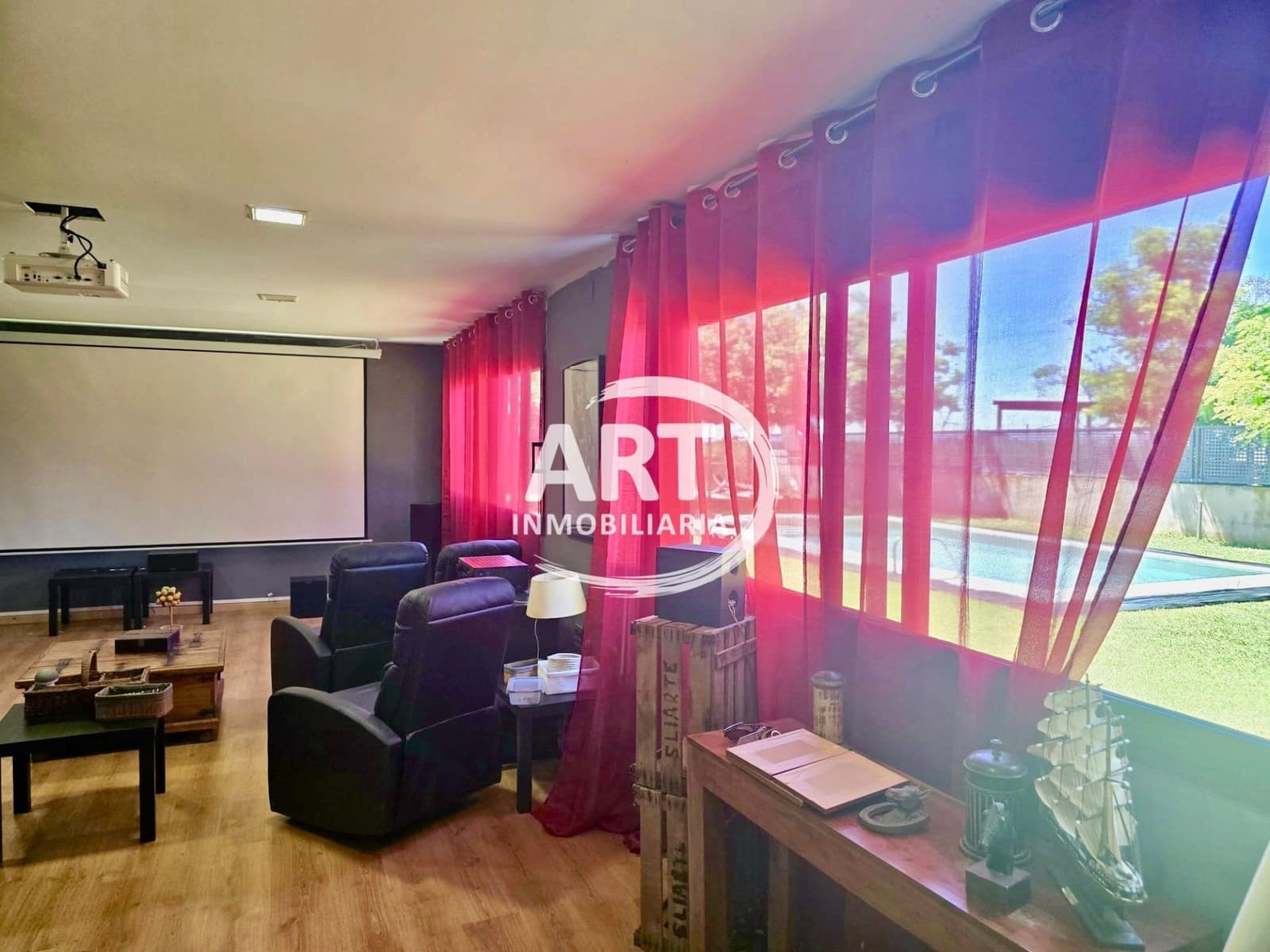 4 bedroom Villa for sale in Betera with pool garage - € 2,250,000 (Ref: 9864012)