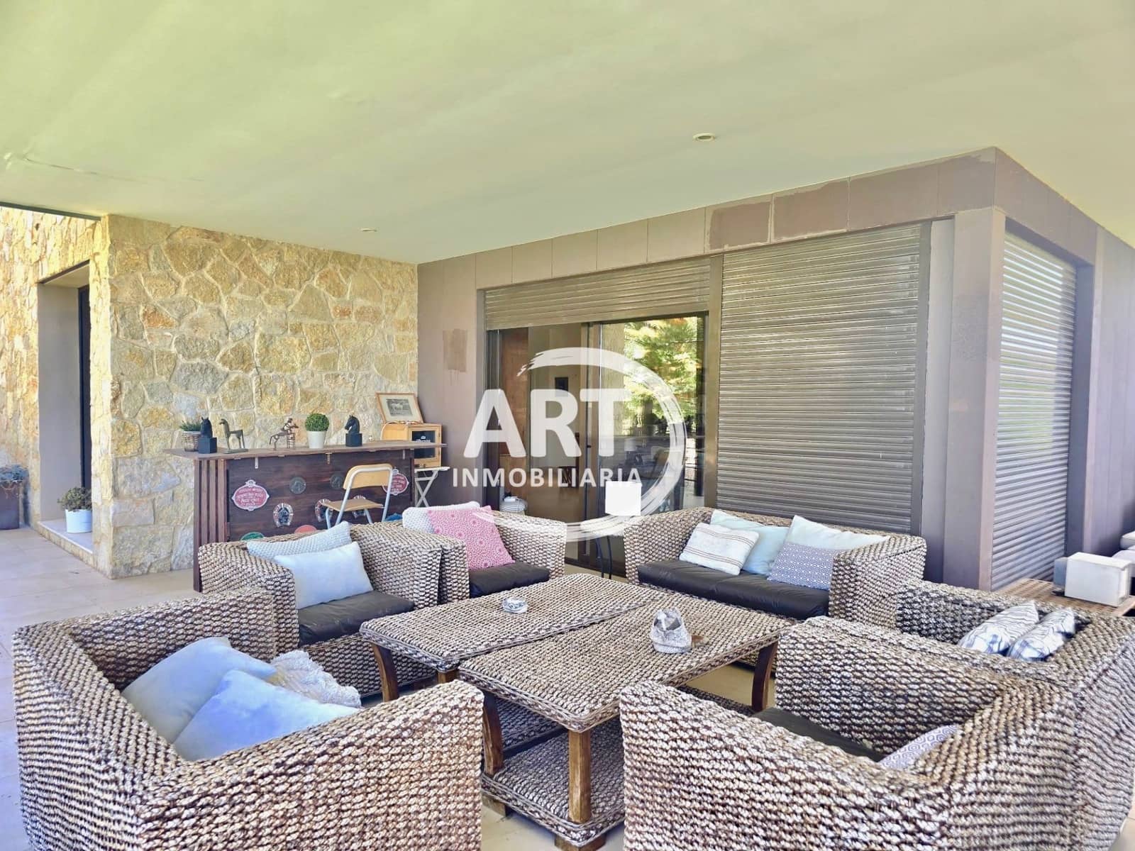 4 bedroom Villa for sale in Betera with pool garage - € 2,250,000 (Ref: 9864012)