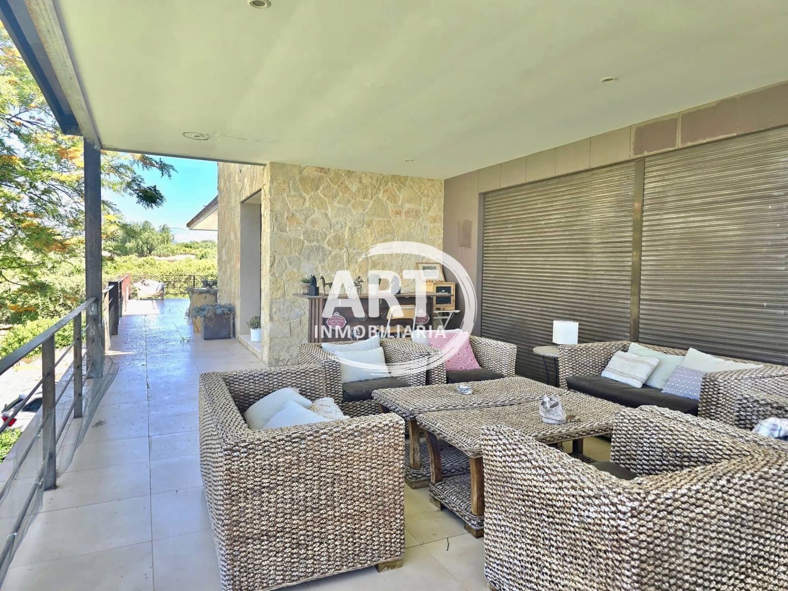 4 bedroom Villa for sale in Betera with pool garage - € 2,250,000 (Ref: 9864012)