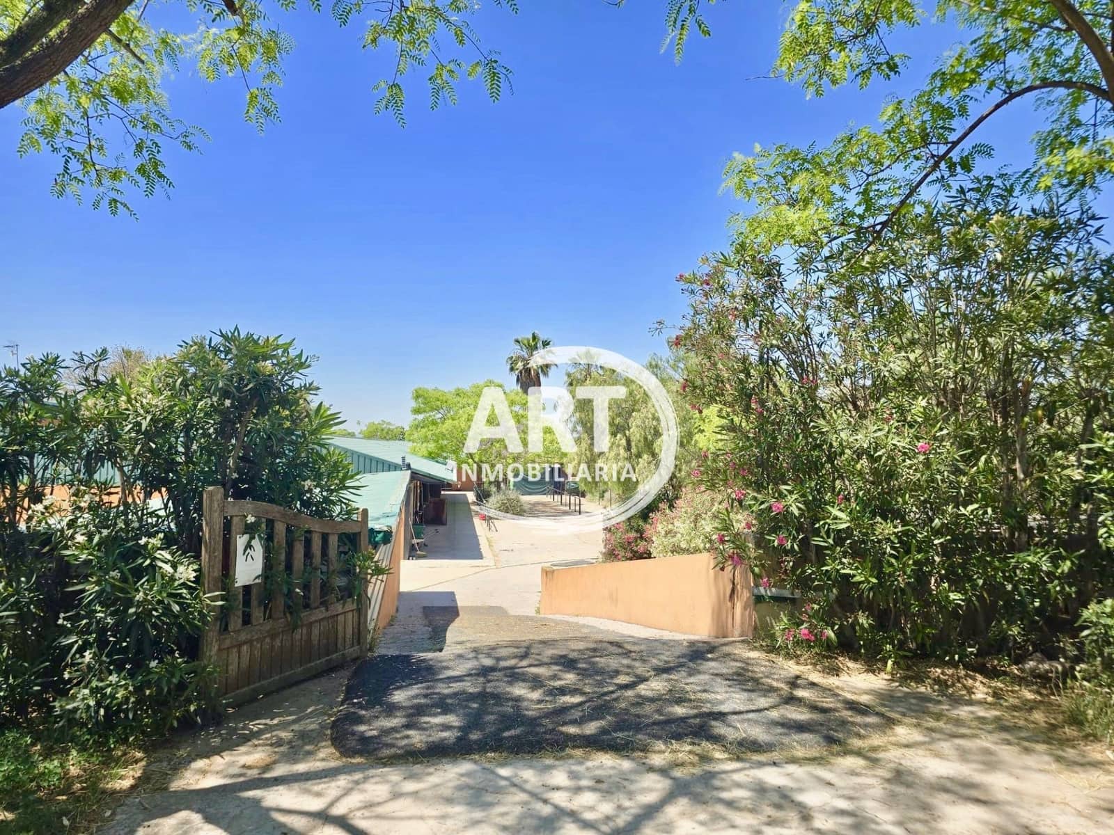 4 bedroom Villa for sale in Betera with pool garage - € 2,250,000 (Ref: 9864012)