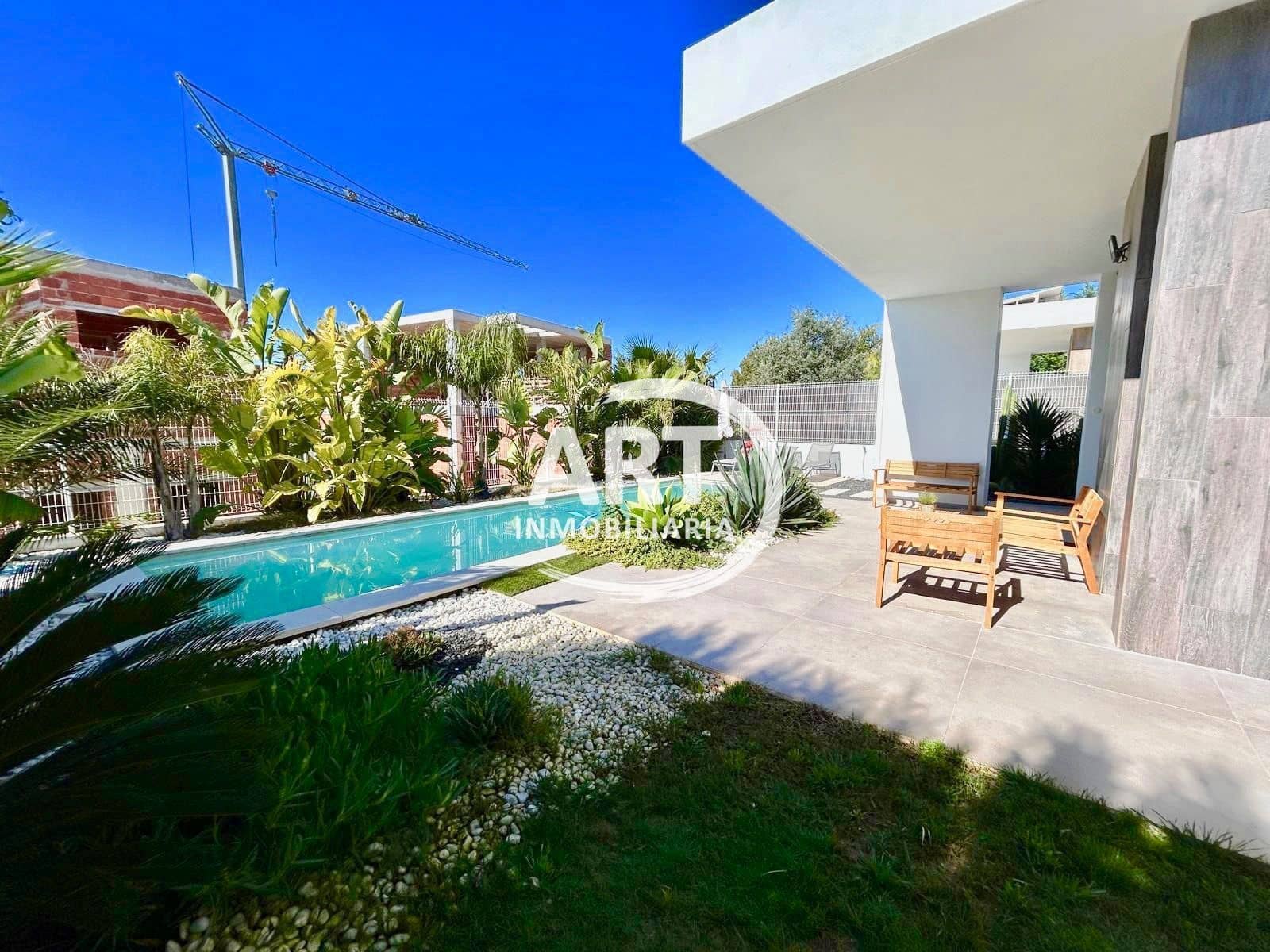 Chalet de 4 habitaciones en Bétera en venta con piscina garaje - 1.390.000 € (Ref: 9864013)