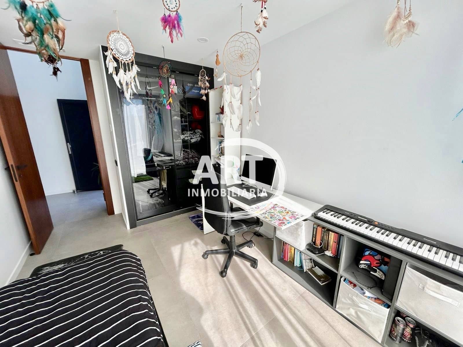 Chalet de 4 habitaciones en Bétera en venta con piscina garaje - 1.390.000 € (Ref: 9864013)