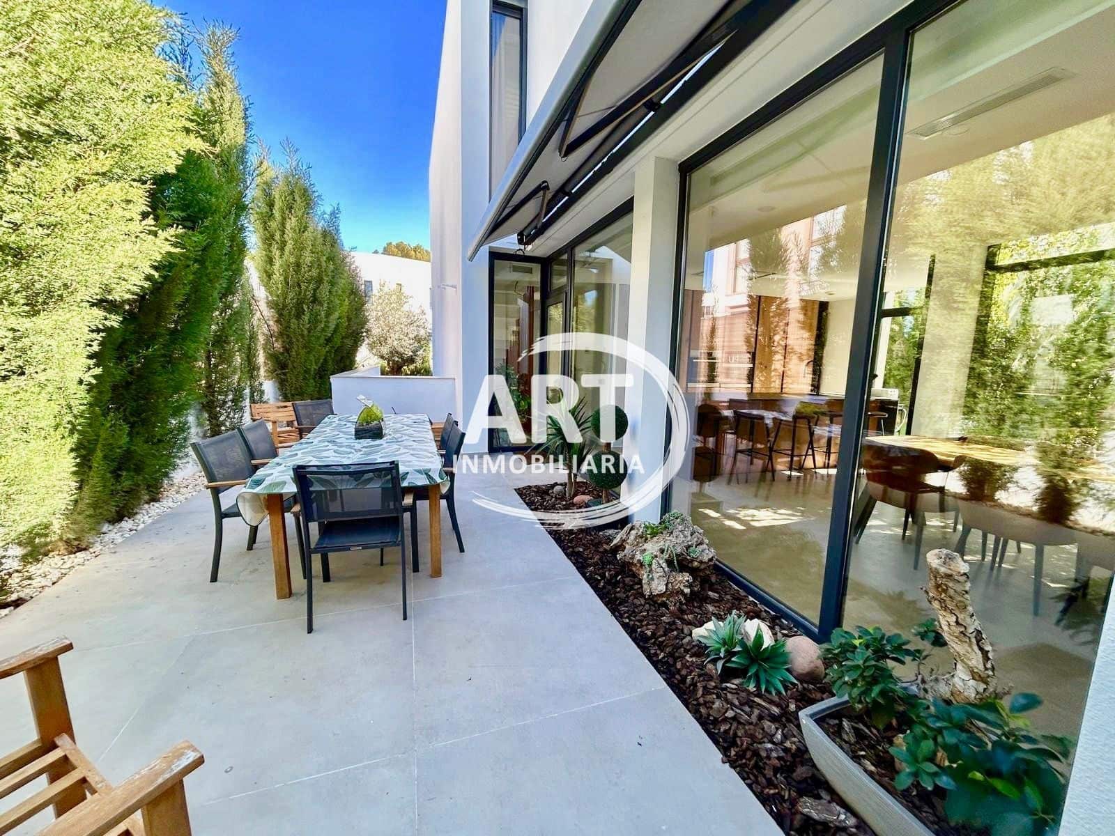 Chalet de 4 habitaciones en Bétera en venta con piscina garaje - 1.390.000 € (Ref: 9864013)