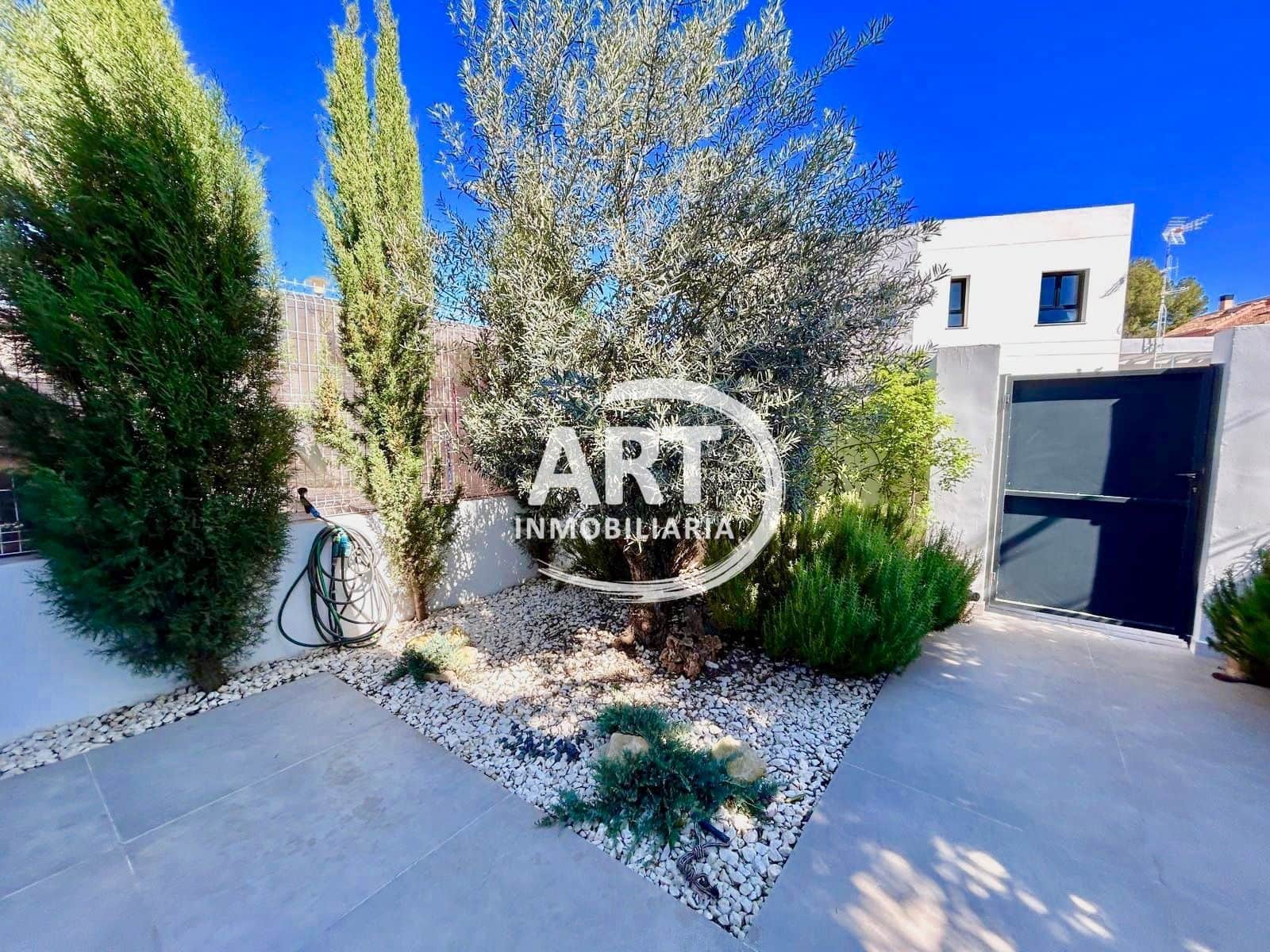 Chalet de 4 habitaciones en Bétera en venta con piscina garaje - 1.390.000 € (Ref: 9864013)