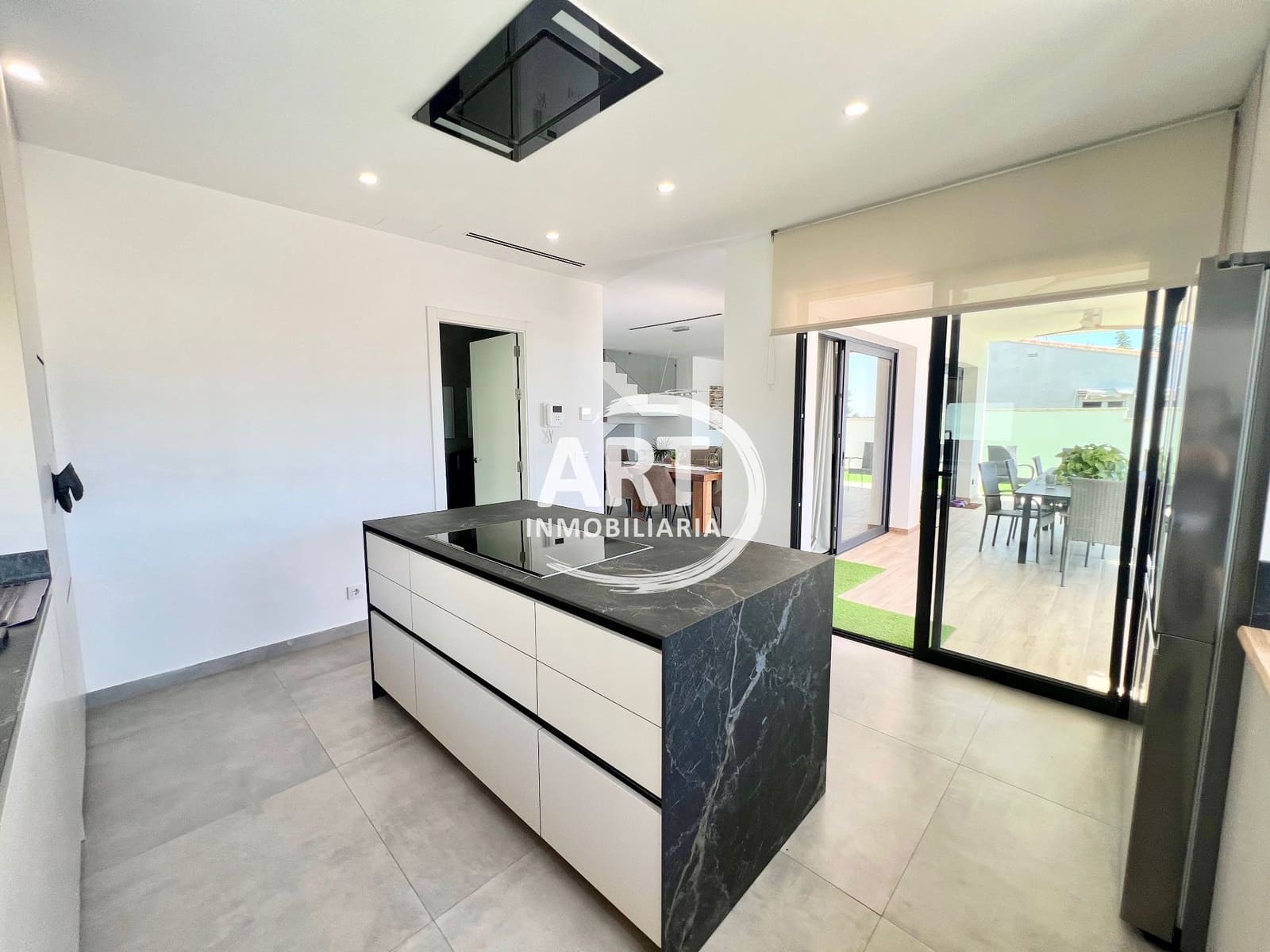 4 slaapkamer Villa te koop in Betera met zwembad garage - € 950.000 (Ref: 9868161)