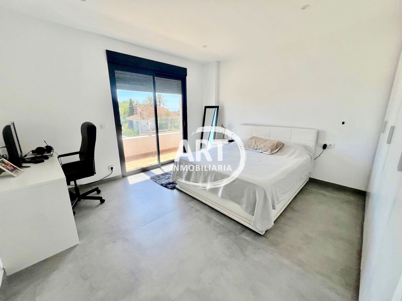 4 slaapkamer Villa te koop in Betera met zwembad garage - € 950.000 (Ref: 9868161)