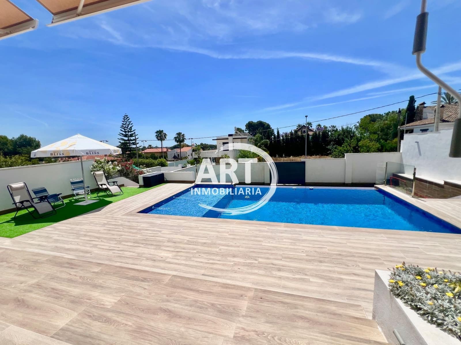 4 slaapkamer Villa te koop in Betera met zwembad garage - € 950.000 (Ref: 9868161)