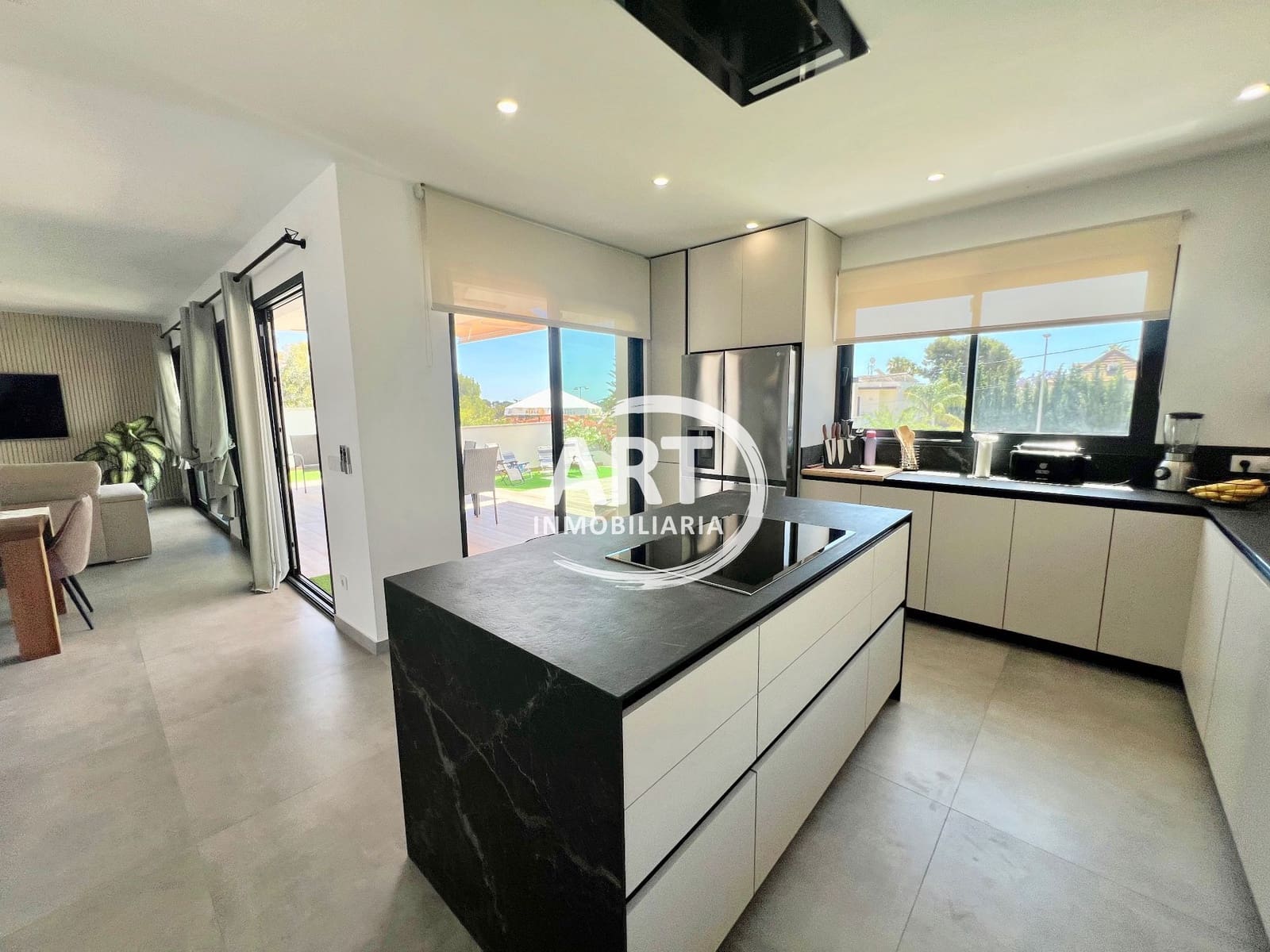 4 slaapkamer Villa te koop in Betera met zwembad garage - € 950.000 (Ref: 9868161)