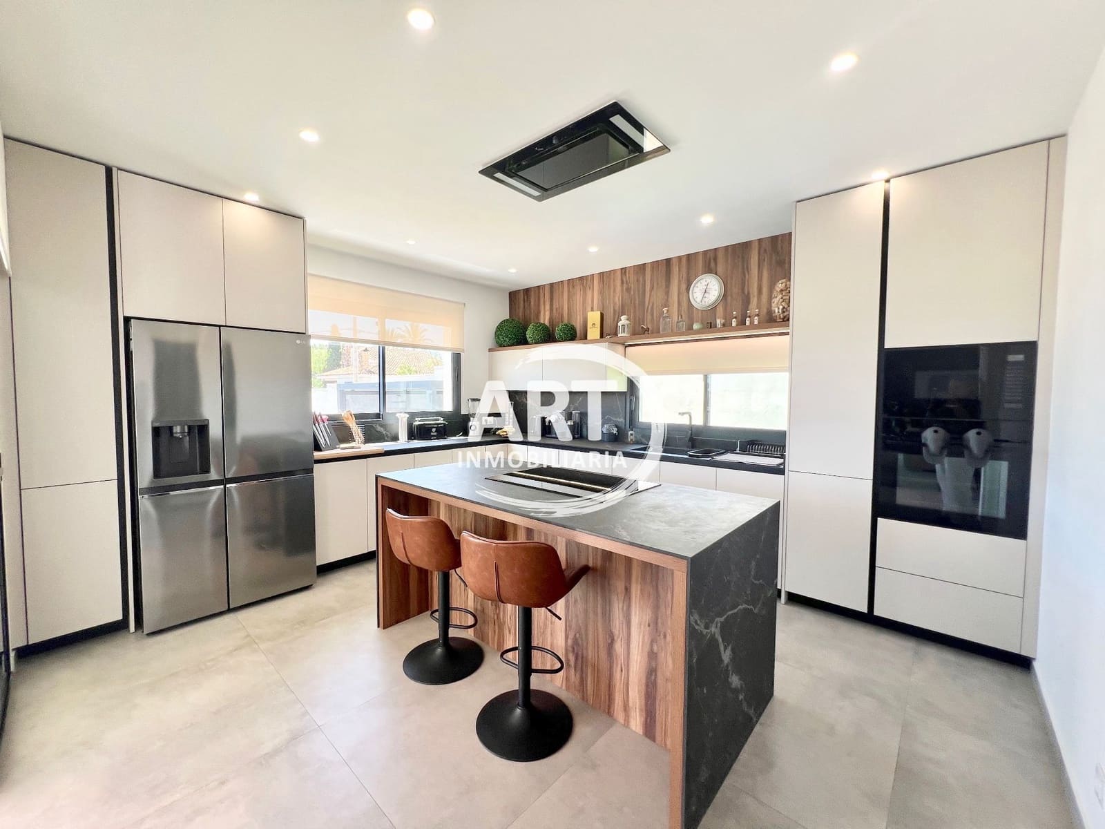 4 slaapkamer Villa te koop in Betera met zwembad garage - € 950.000 (Ref: 9868161)