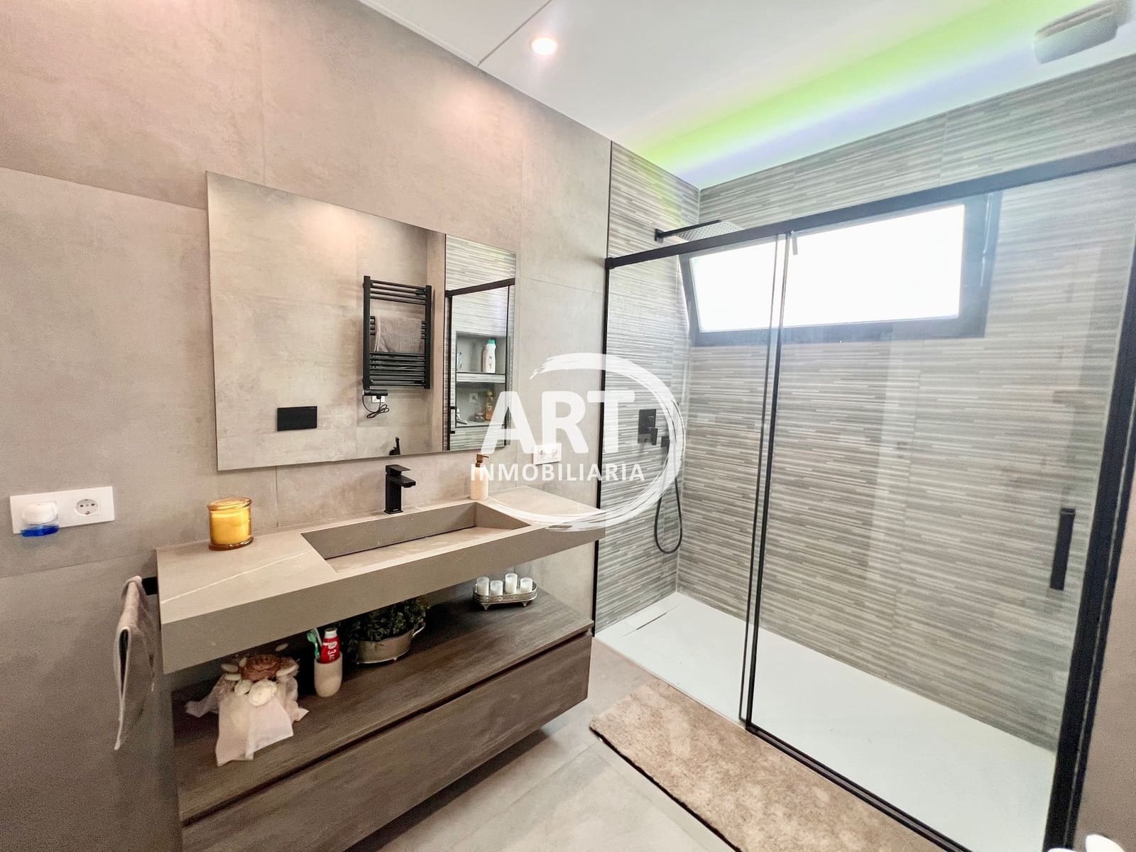 4 slaapkamer Villa te koop in Betera met zwembad garage - € 950.000 (Ref: 9868161)