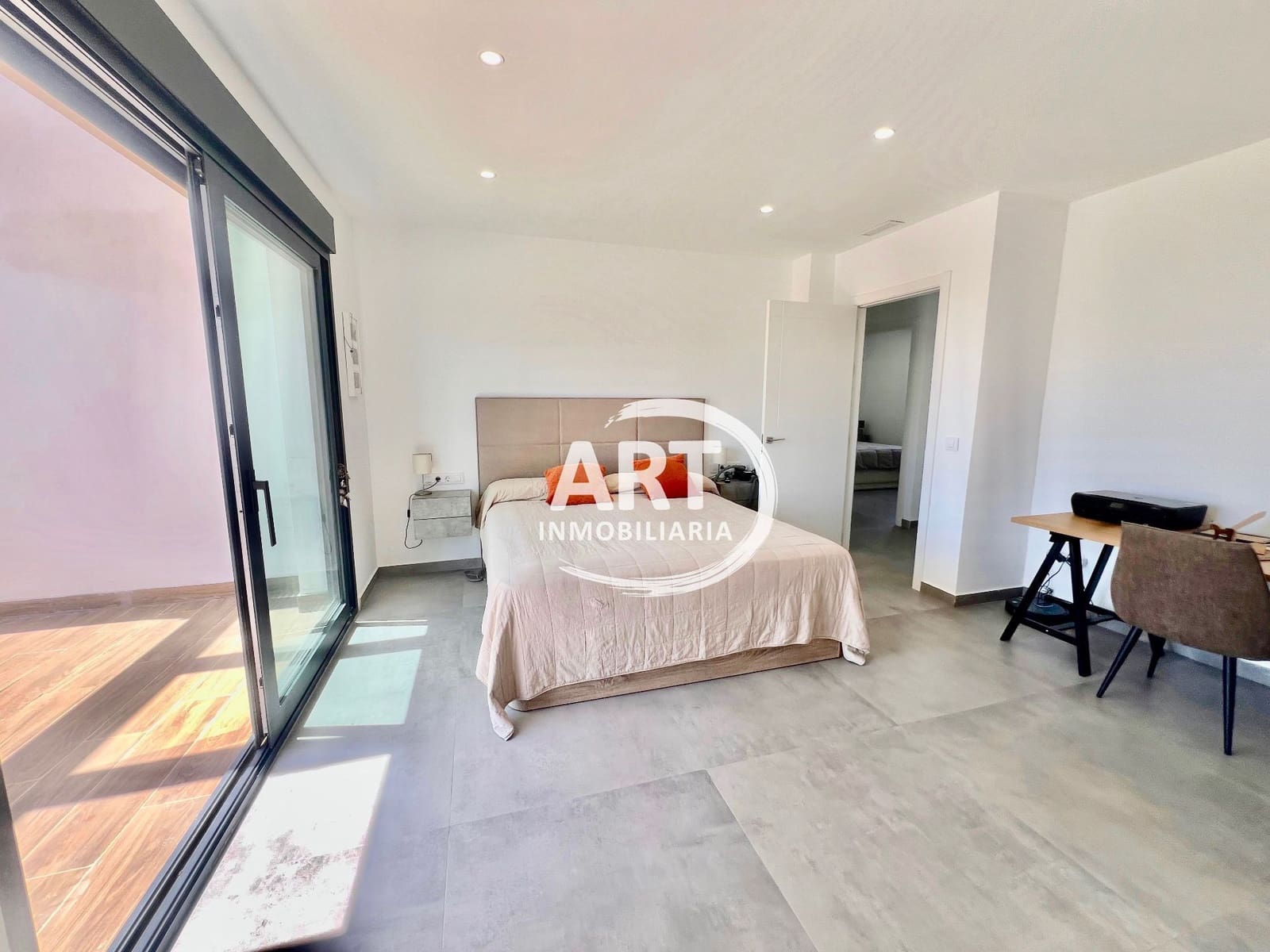 4 slaapkamer Villa te koop in Betera met zwembad garage - € 950.000 (Ref: 9868161)
