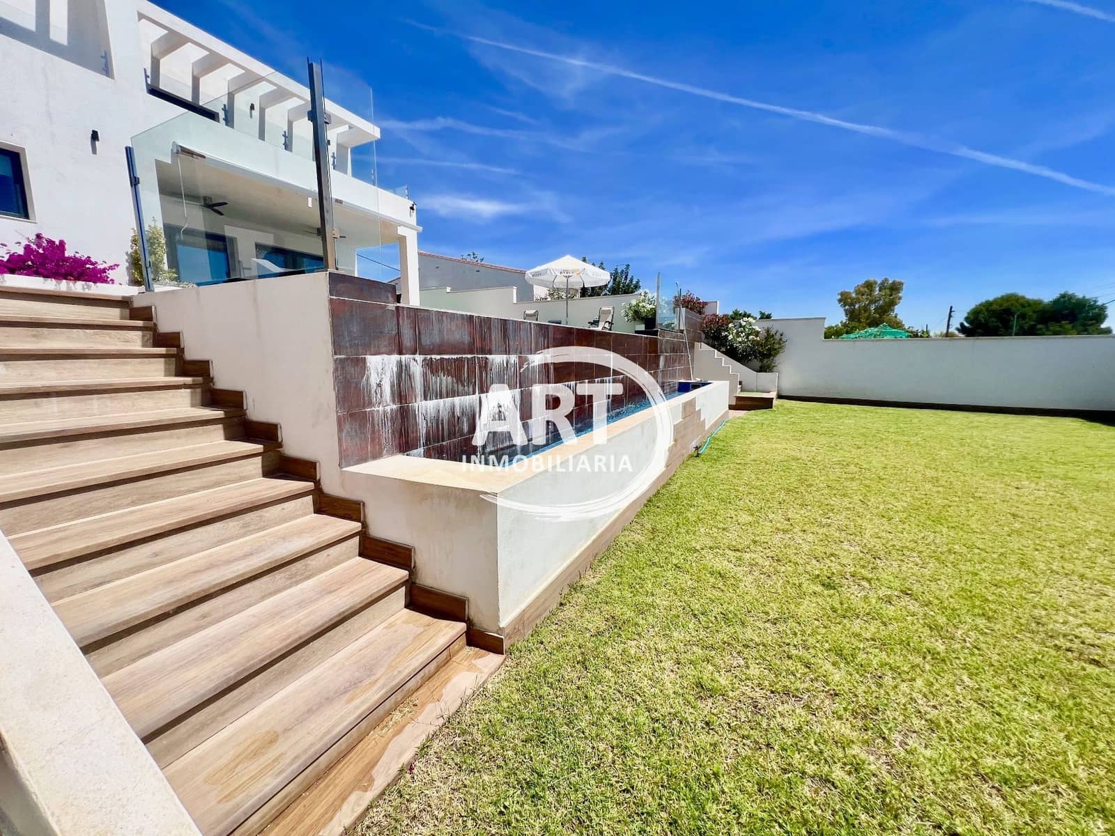 4 slaapkamer Villa te koop in Betera met zwembad garage - € 950.000 (Ref: 9868161)