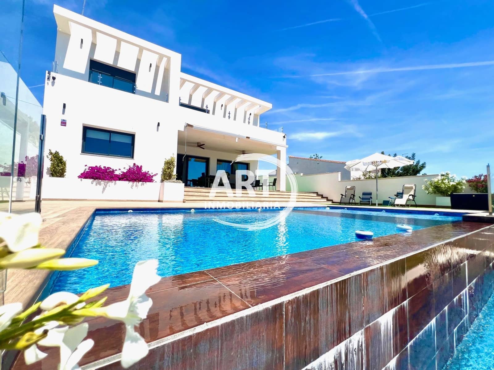 4 slaapkamer Villa te koop in Betera met zwembad garage - € 950.000 (Ref: 9868161)