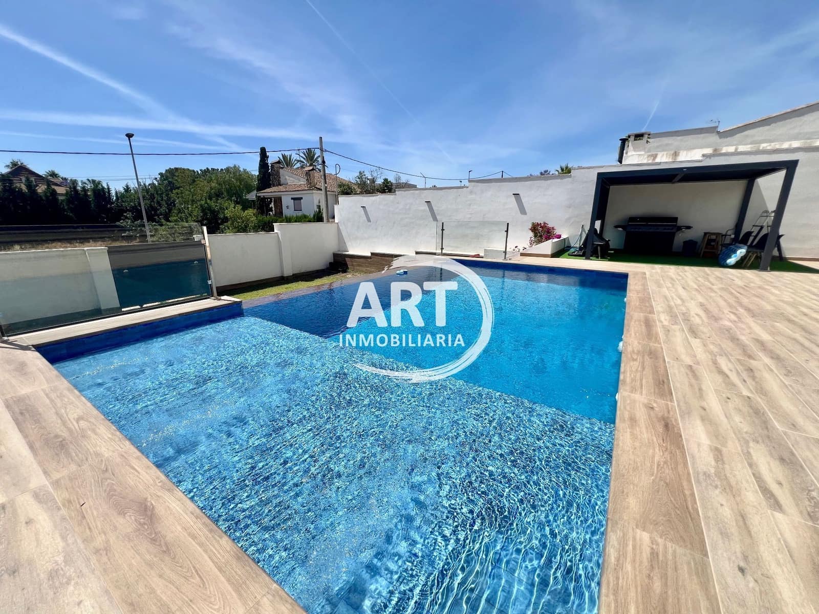 4 slaapkamer Villa te koop in Betera met zwembad garage - € 950.000 (Ref: 9868161)