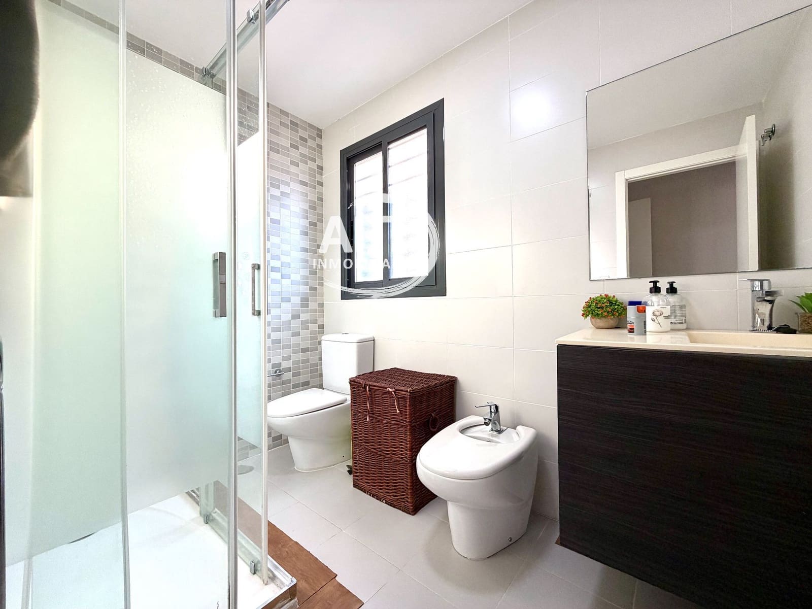 3 sovrum Villa till salu i La Pobla de Vallbona med pool garage - 460 000 € (Ref: 9869836)
