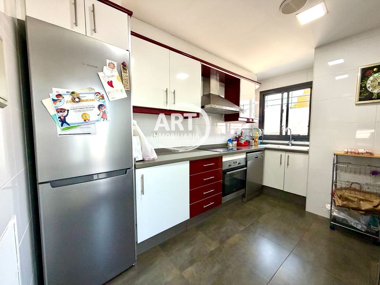 3 sovrum Villa till salu i La Pobla de Vallbona med pool garage - 460 000 € (Ref: 9869836)