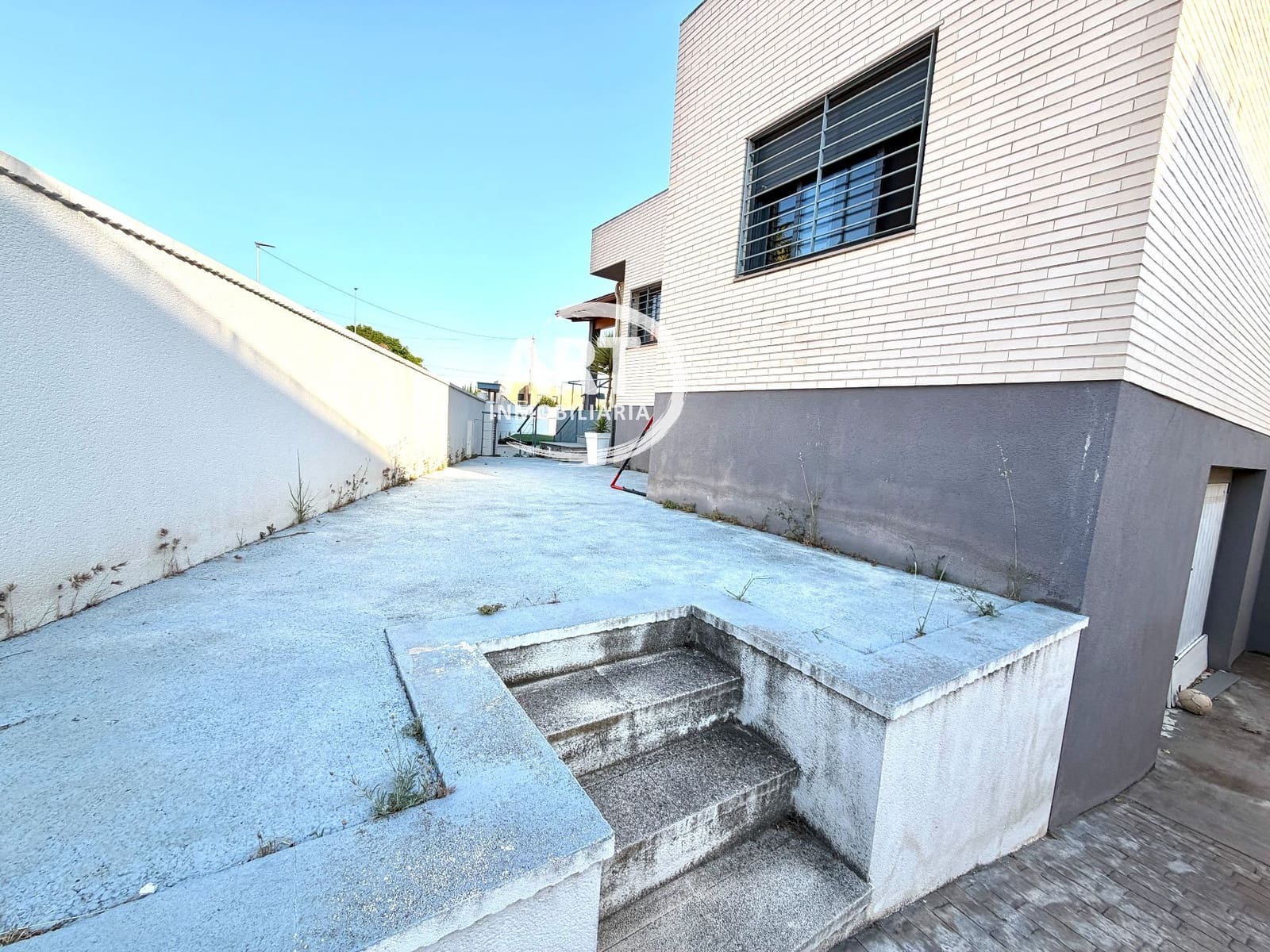 3 sovrum Villa till salu i La Pobla de Vallbona med pool garage - 460 000 € (Ref: 9869836)
