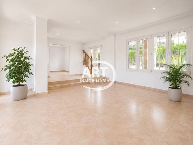 4 soverom Villa til salgs i L'Eliana med svømmebasseng garasje - € 1 200 000 (Ref: 9877880)