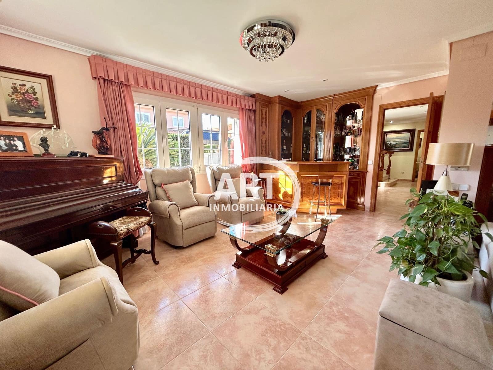 4 soverom Villa til salgs i L'Eliana med svømmebasseng garasje - € 1 200 000 (Ref: 9877880)