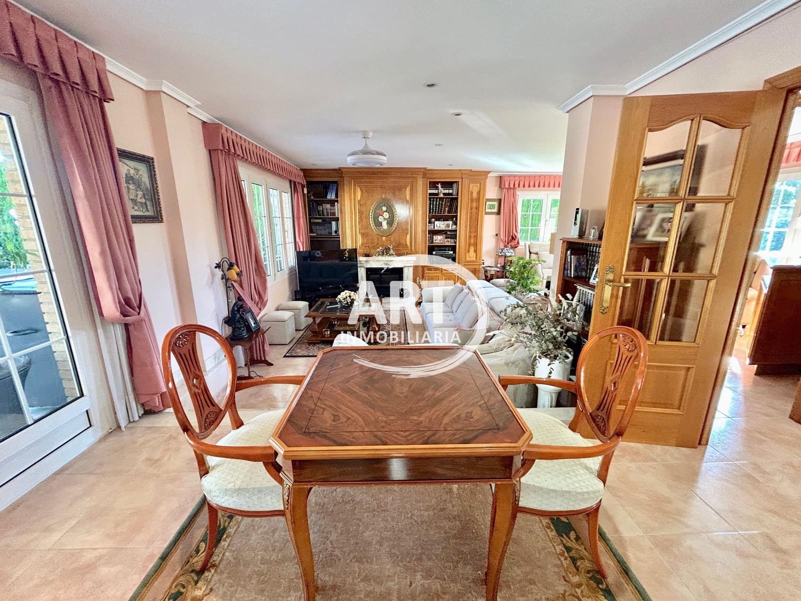 4 soverom Villa til salgs i L'Eliana med svømmebasseng garasje - € 1 200 000 (Ref: 9877880)