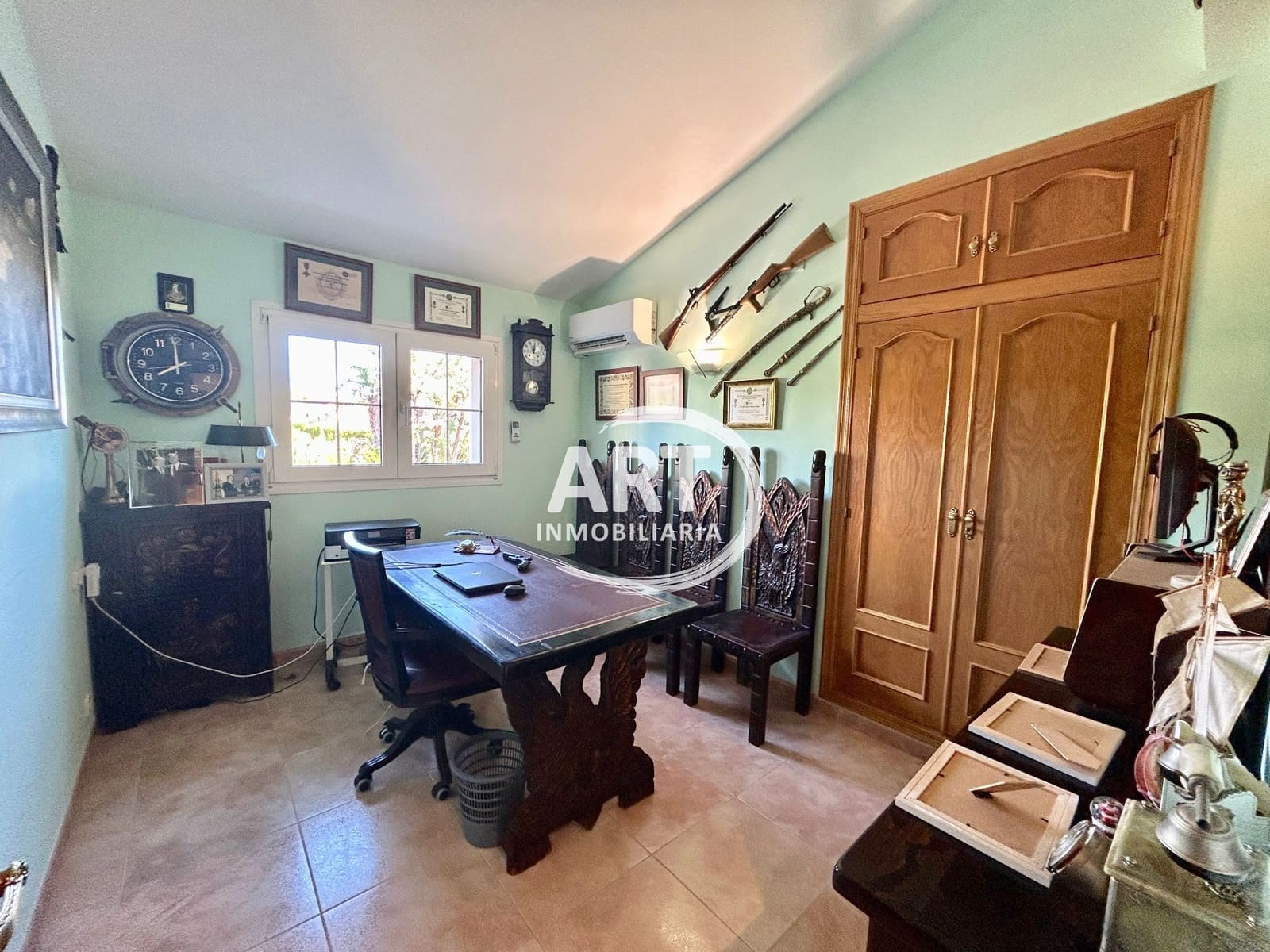 4 soverom Villa til salgs i L'Eliana med svømmebasseng garasje - € 1 200 000 (Ref: 9877880)