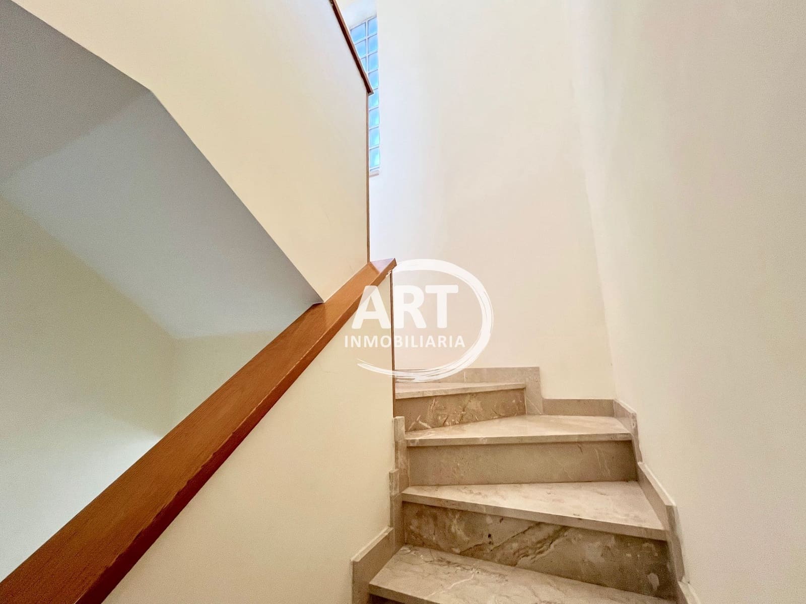 4 sypialnia Dom blizniak na sprzedaż w San Antonio de Benageber z basenem garażem - 530 000 € (Ref: 9880552)