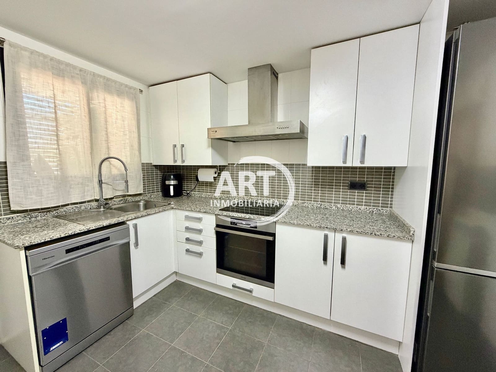 4 sypialnia Dom blizniak na sprzedaż w San Antonio de Benageber z basenem garażem - 530 000 € (Ref: 9880552)