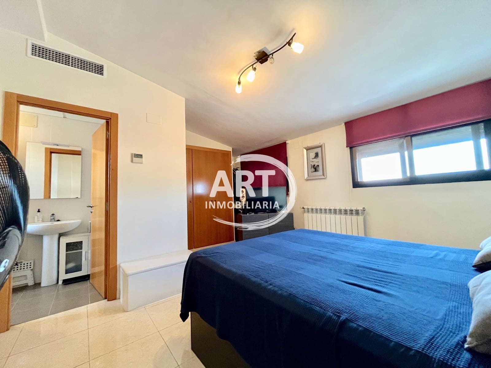 4 sypialnia Dom blizniak na sprzedaż w San Antonio de Benageber z basenem garażem - 530 000 € (Ref: 9880552)