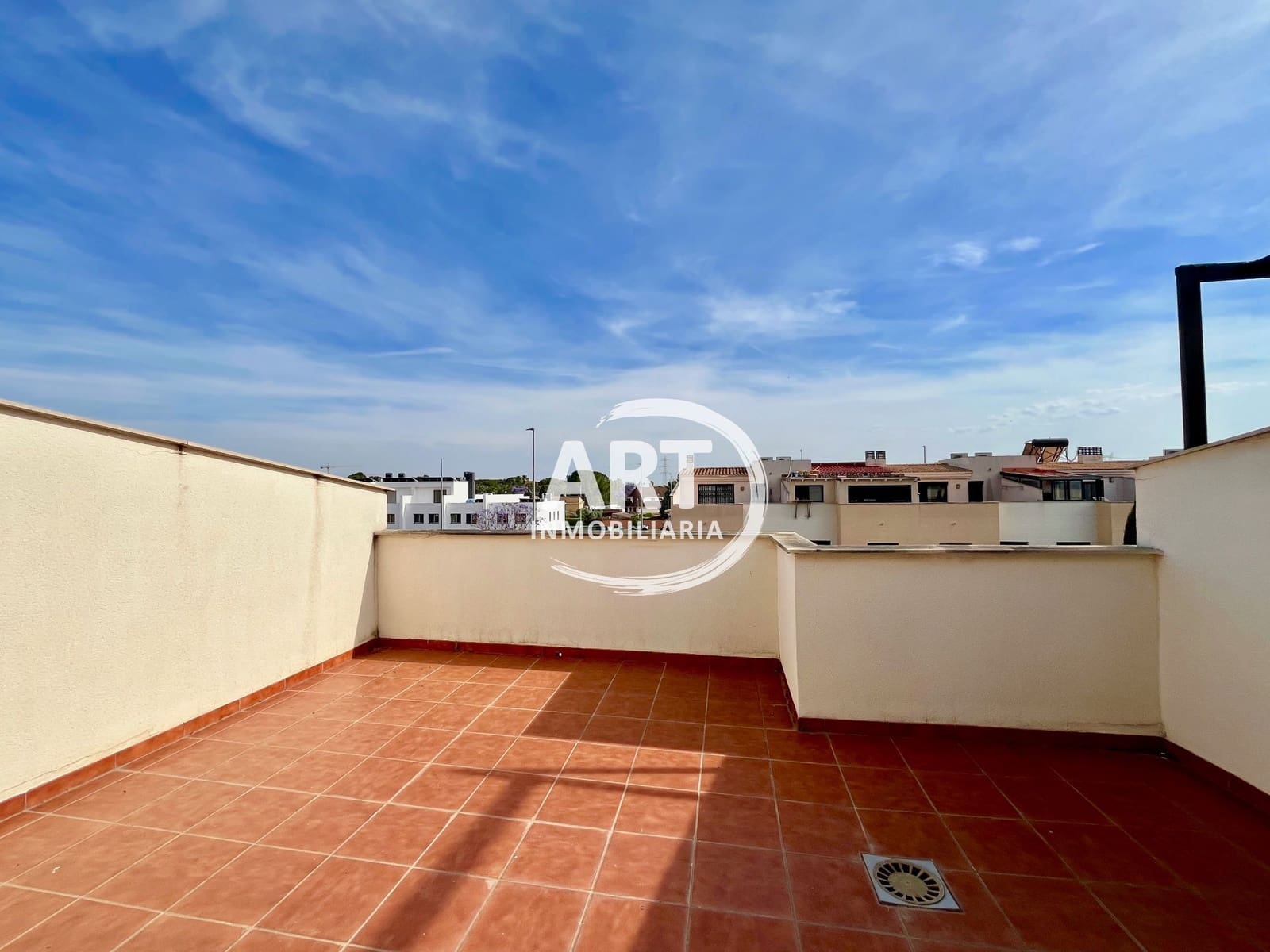 4 sypialnia Dom blizniak na sprzedaż w San Antonio de Benageber z basenem garażem - 530 000 € (Ref: 9880552)