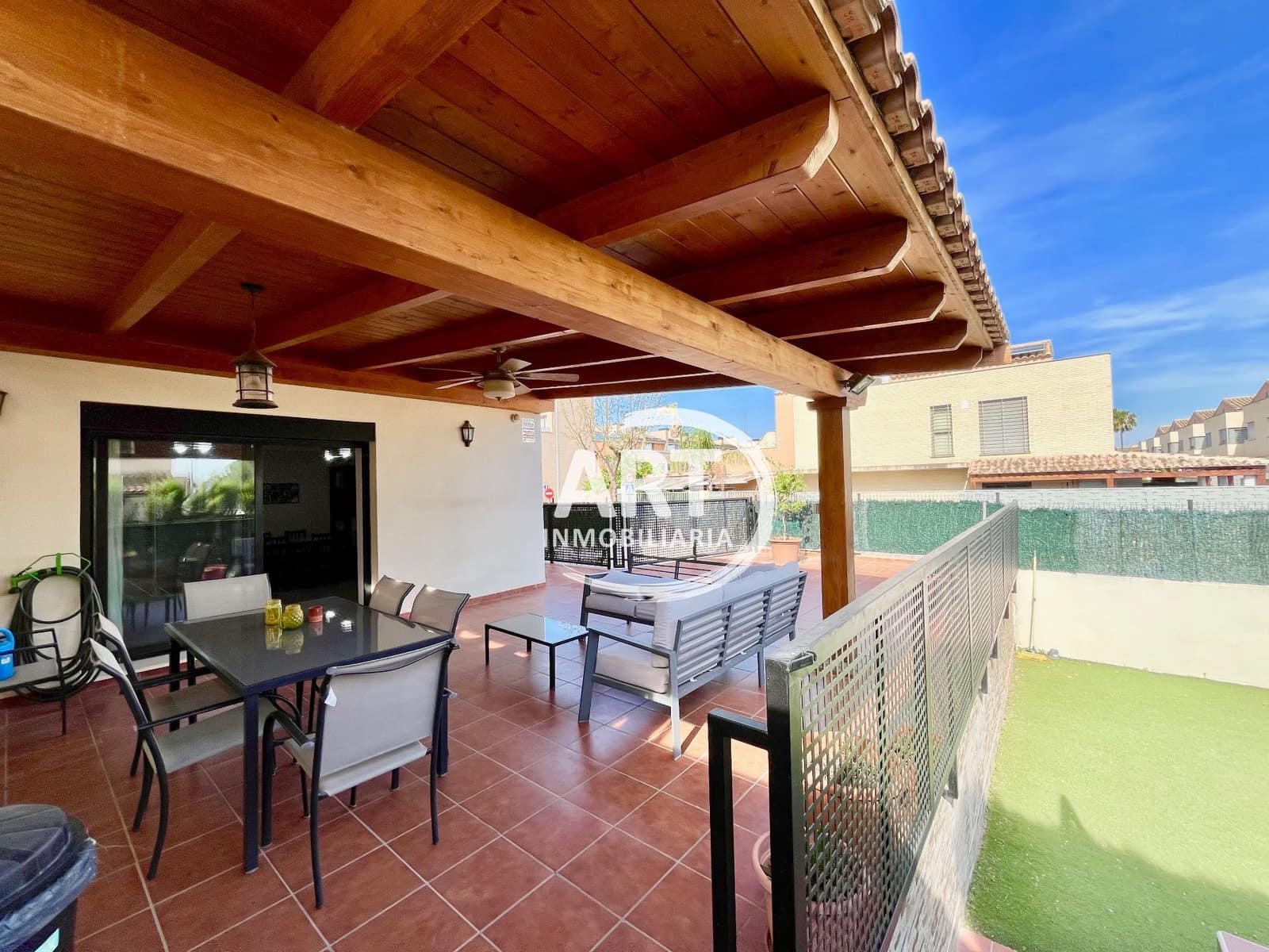 4 sypialnia Dom blizniak na sprzedaż w San Antonio de Benageber z basenem garażem - 530 000 € (Ref: 9880552)