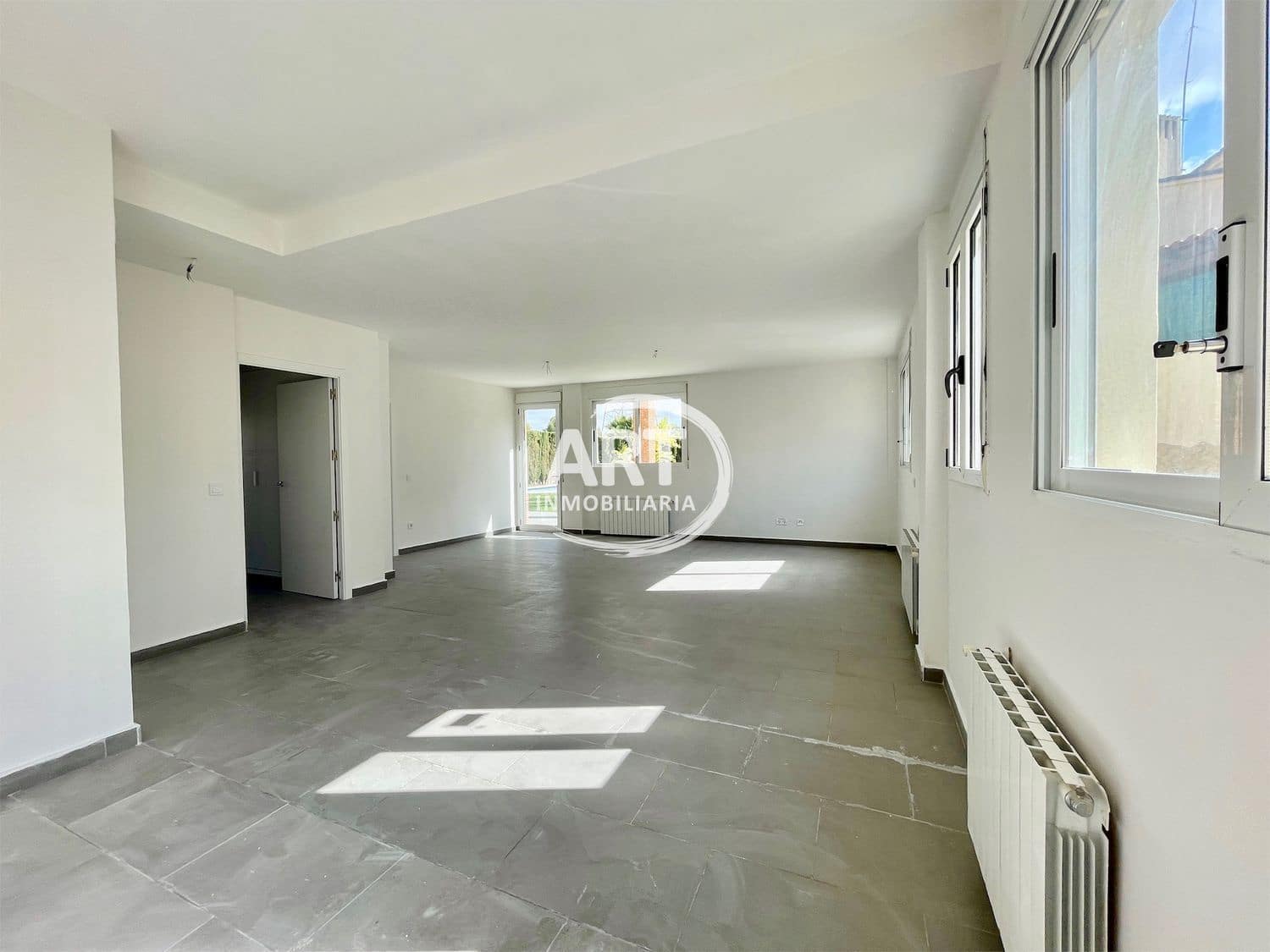 4 Zimmer Villa zu vermieten in San Antonio de Benageber mit Pool Garage - 2.800 € (Ref: 9884000)