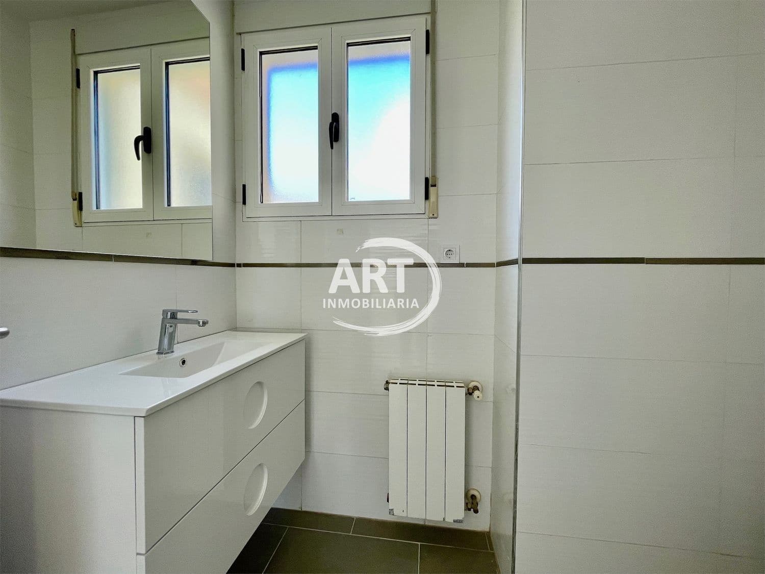 4 Zimmer Villa zu vermieten in San Antonio de Benageber mit Pool Garage - 2.800 € (Ref: 9884000)