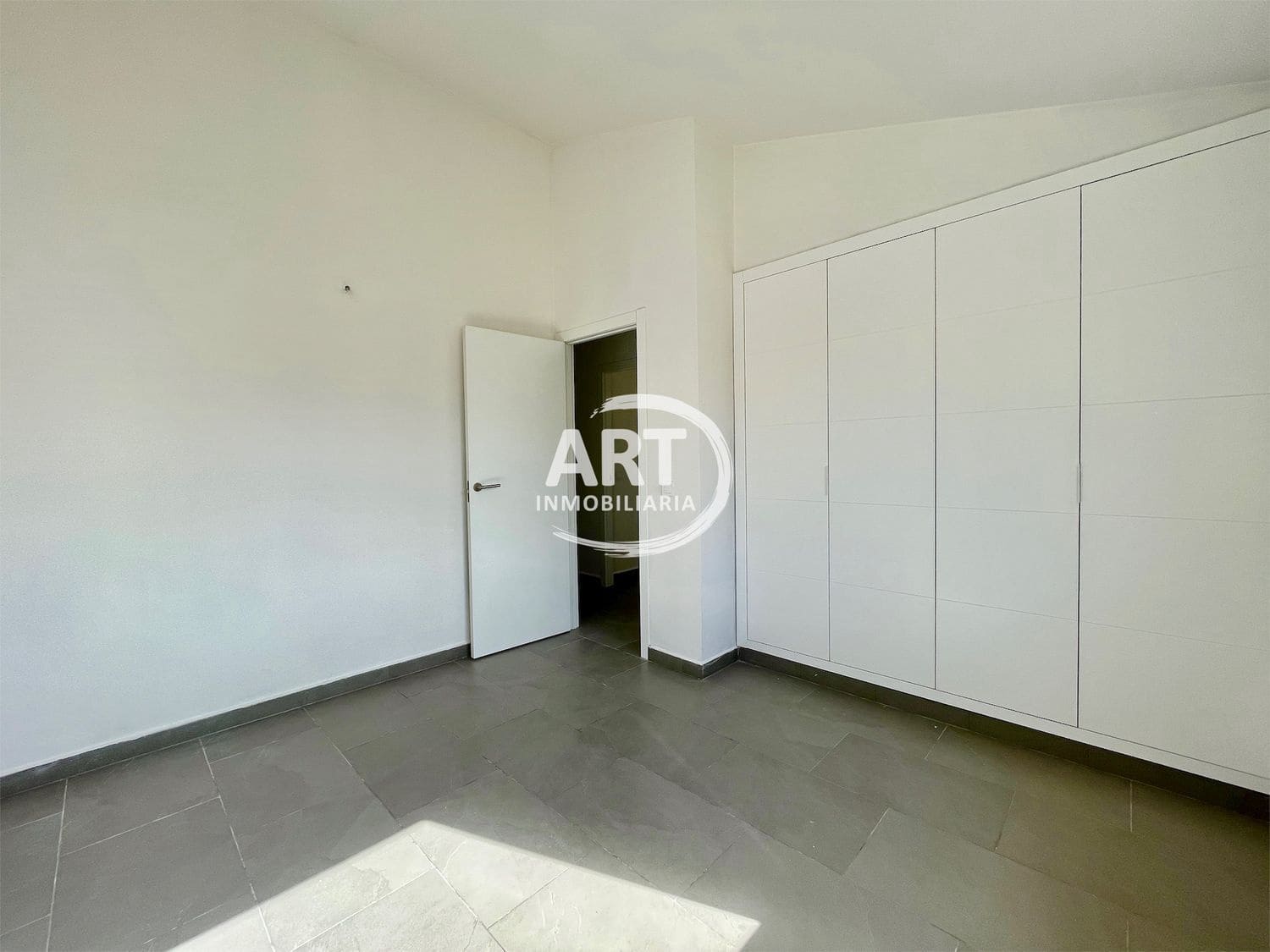 4 Zimmer Villa zu vermieten in San Antonio de Benageber mit Pool Garage - 2.800 € (Ref: 9884000)