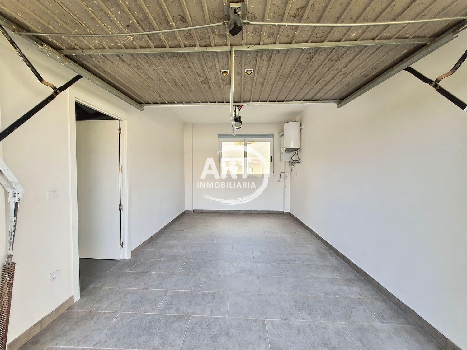 4 Zimmer Villa zu vermieten in San Antonio de Benageber mit Pool Garage - 2.800 € (Ref: 9884000)