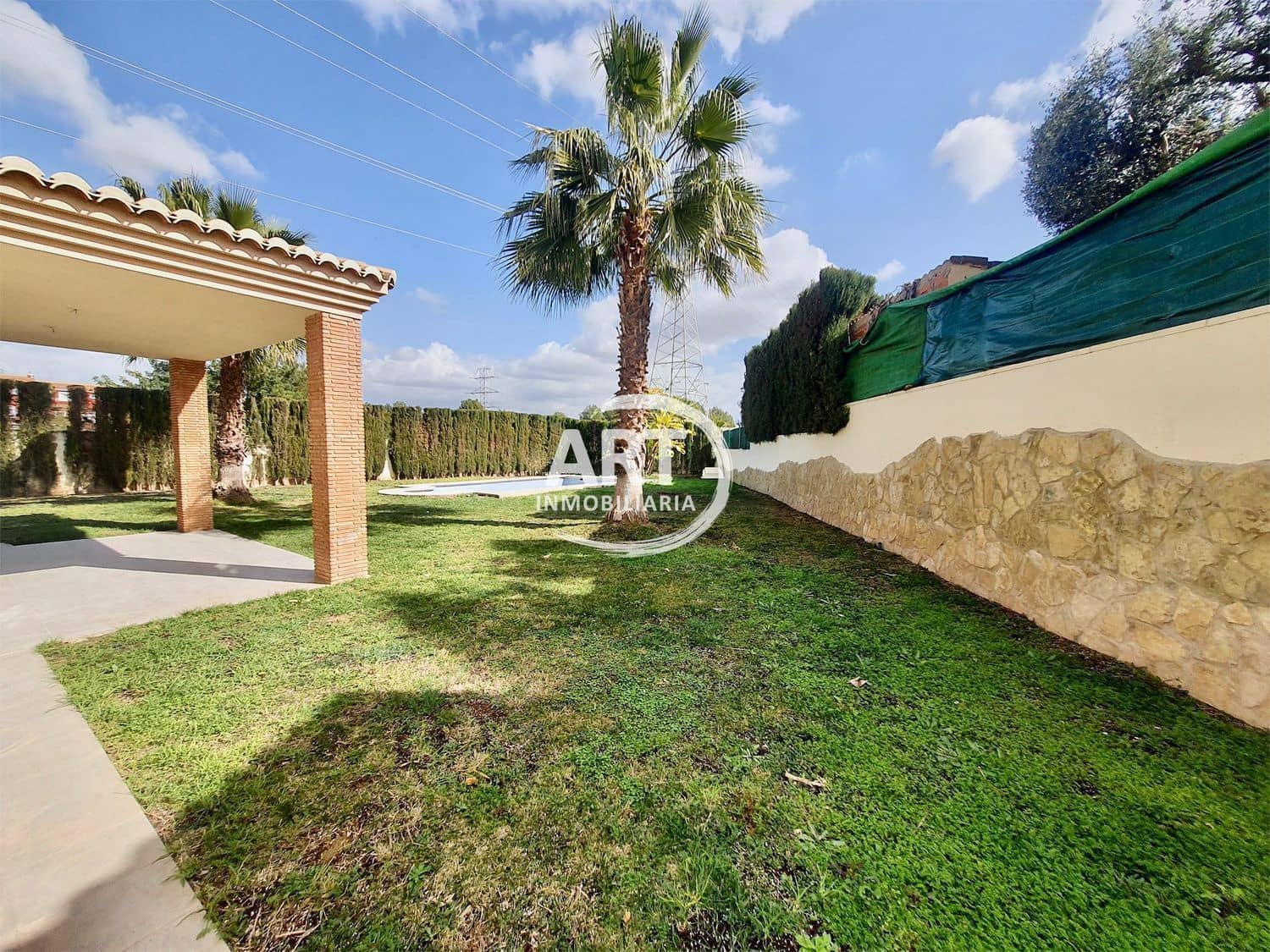 4 Zimmer Villa zu vermieten in San Antonio de Benageber mit Pool Garage - 2.800 € (Ref: 9884000)