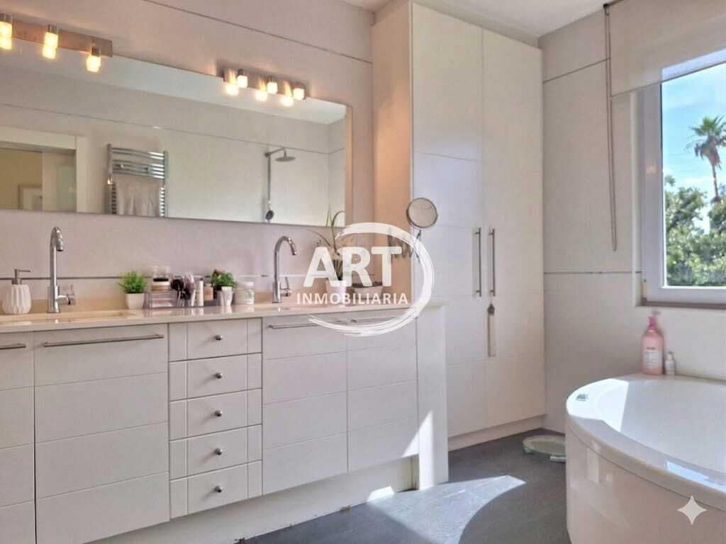 5 soverom Villa til salgs i Betera med svømmebasseng garasje - € 850 000 (Ref: 9889718)