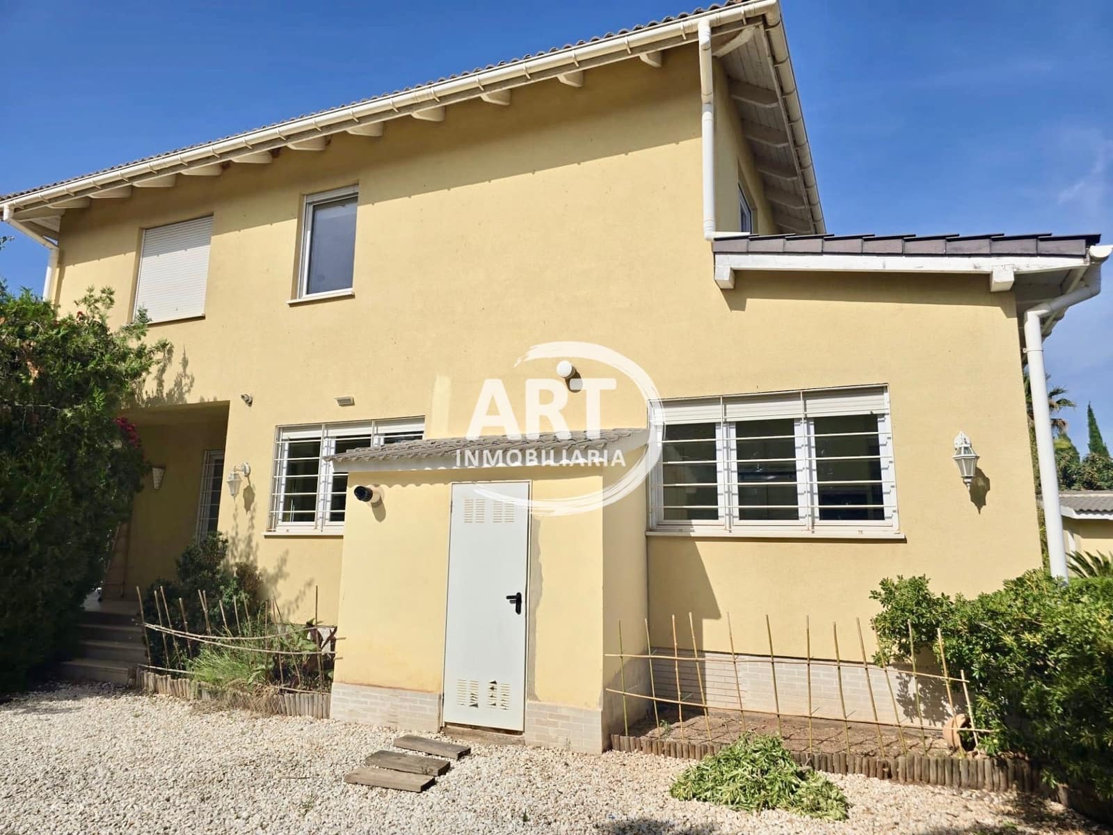 5 soverom Villa til salgs i Betera med svømmebasseng garasje - € 850 000 (Ref: 9889718)