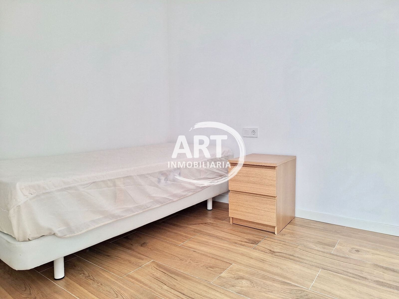 Villa/Maison de 3 chambres à louer à Valence ville - 1 650 € (Ref: 9912476)