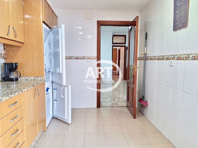 Villa/Maison de 3 chambres à louer à En Corts, Valence ville - 1 650 € (Ref: 9912476)