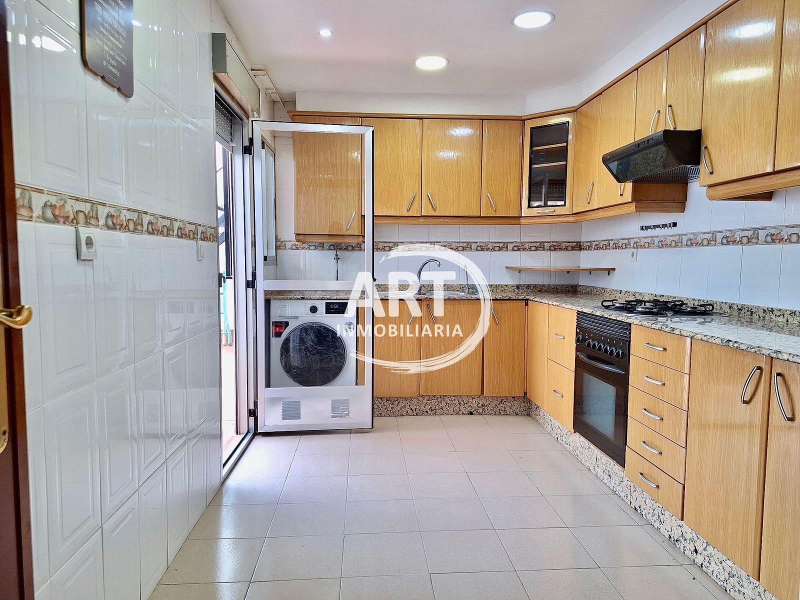 Villa/Maison de 3 chambres à louer à Valence ville - 1 650 € (Ref: 9912476)