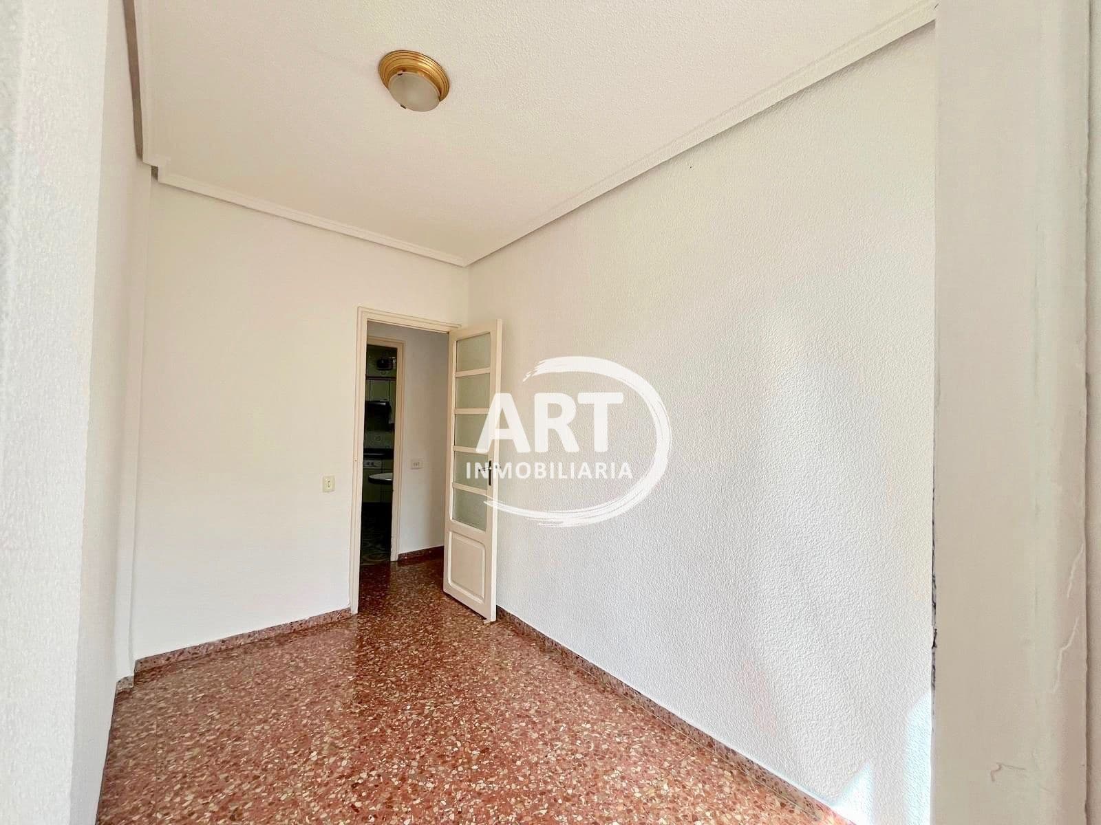 3 slaapkamer Flat te huur in Valencia stad - € 1.700 (Ref: 9919321)