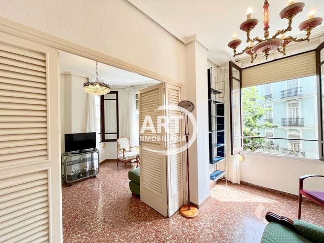 3 quarto Apartamento para arrendar em Russafa, Valência cidade - 1 700 € (Ref: 9919321)
