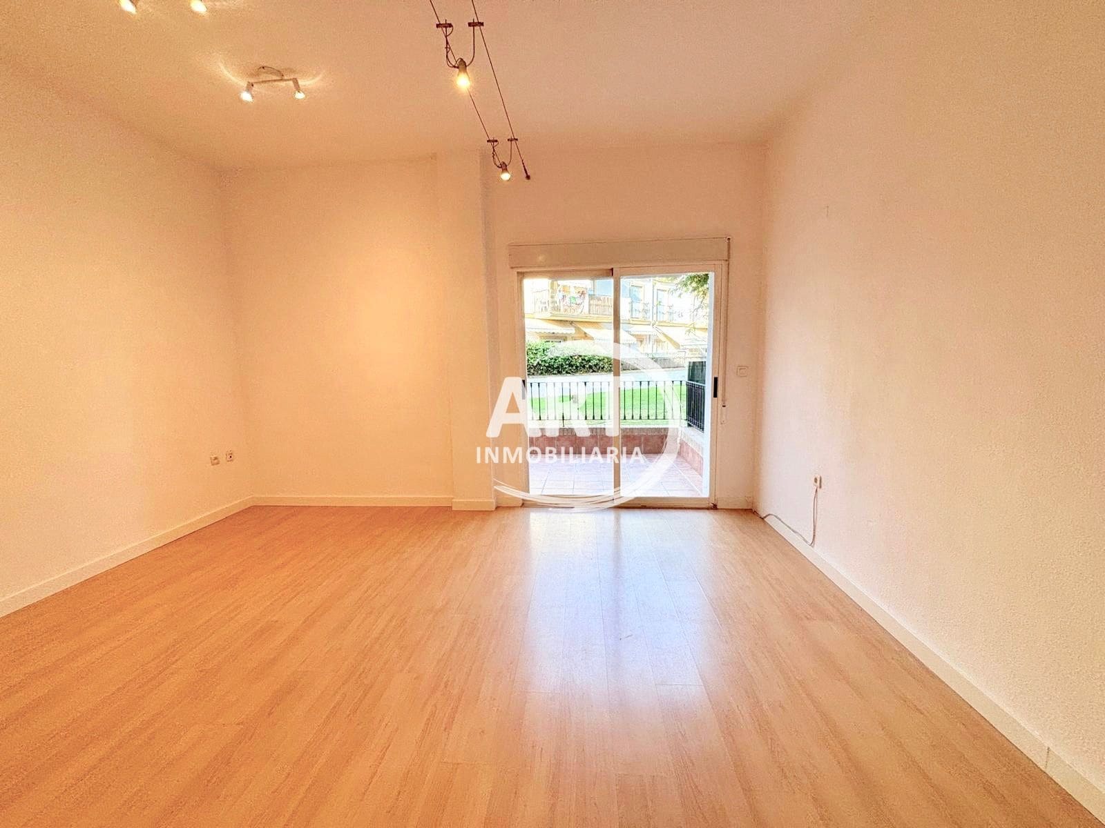 3 camera da letto Appartamento da affittare in L'Eliana con piscina garage - 1.500 € (Rif: 9921652)