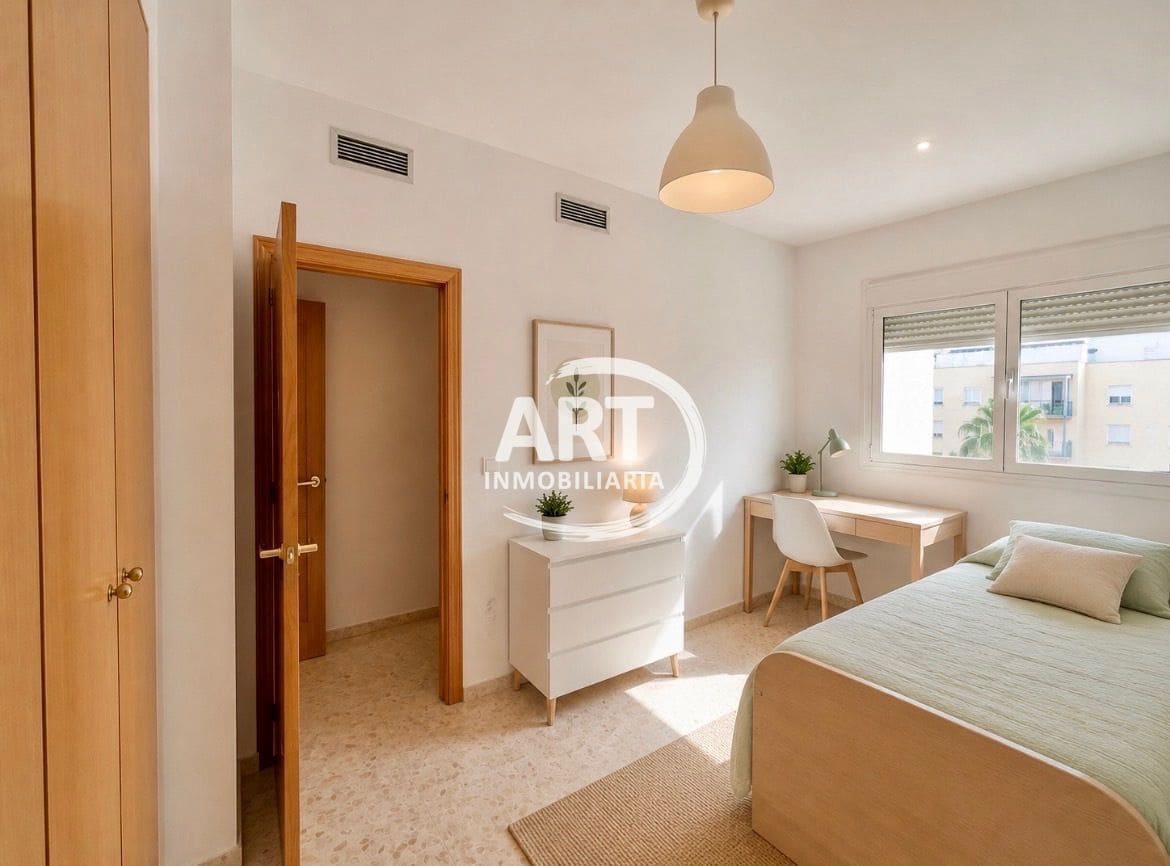 3 bedroom Flat for sale in Paterna with pool garage - € 335,000 (Ref: 9921653)