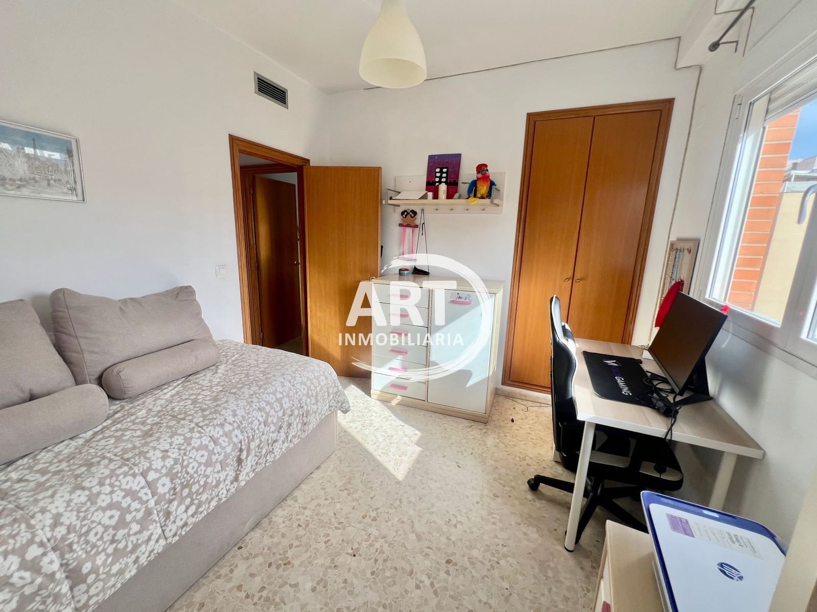 3 bedroom Flat for sale in Paterna with pool garage - € 335,000 (Ref: 9921653)